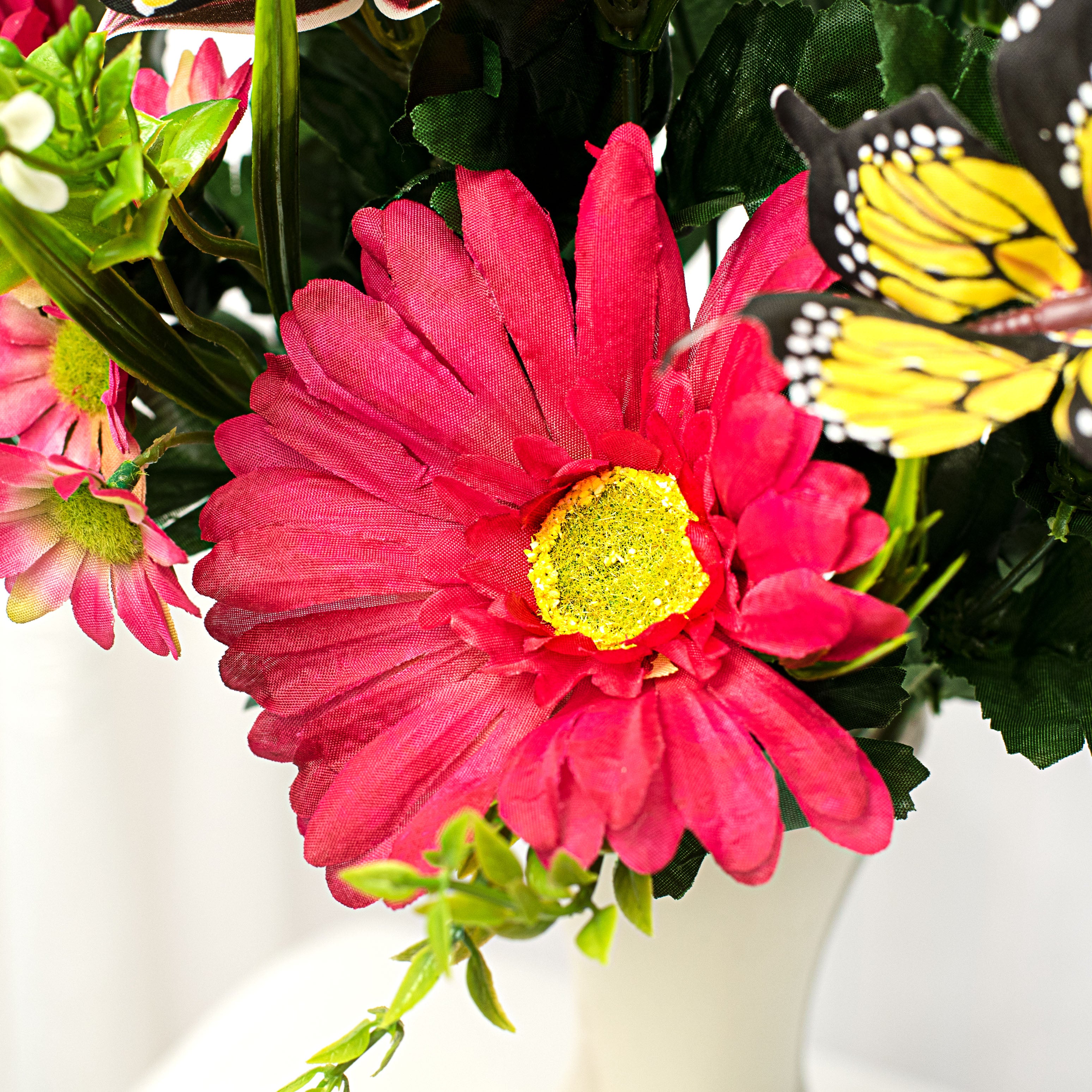 19" Gerber Daisy Butterfly Bush: Hot Pink detail photo 4