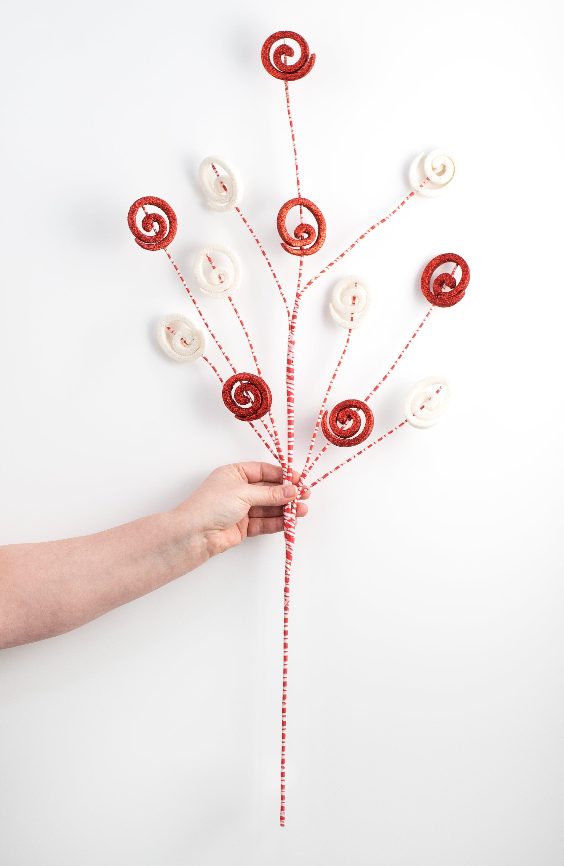 33" Glitter Disc Spray: Red & White Candy Stripe detail photo 3