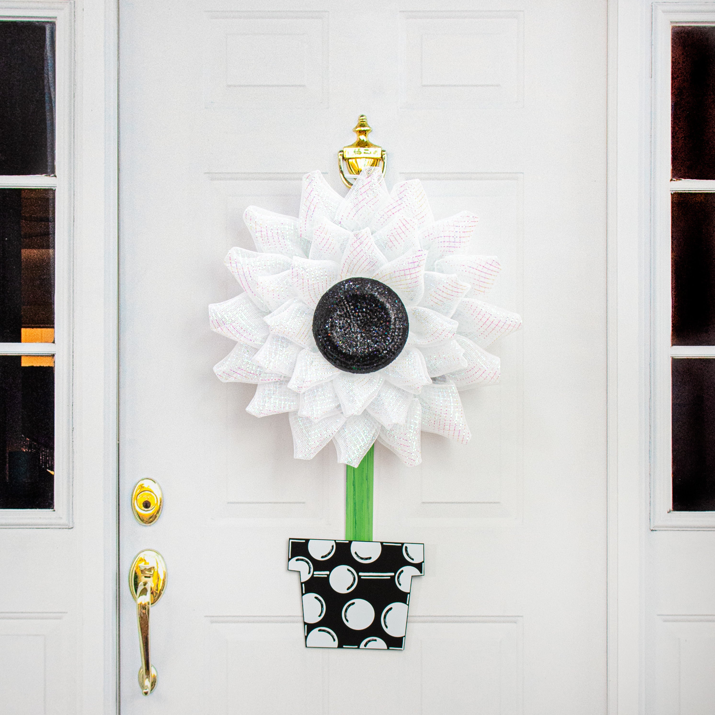 7" Glitter Flower Head: Black detail photo 4