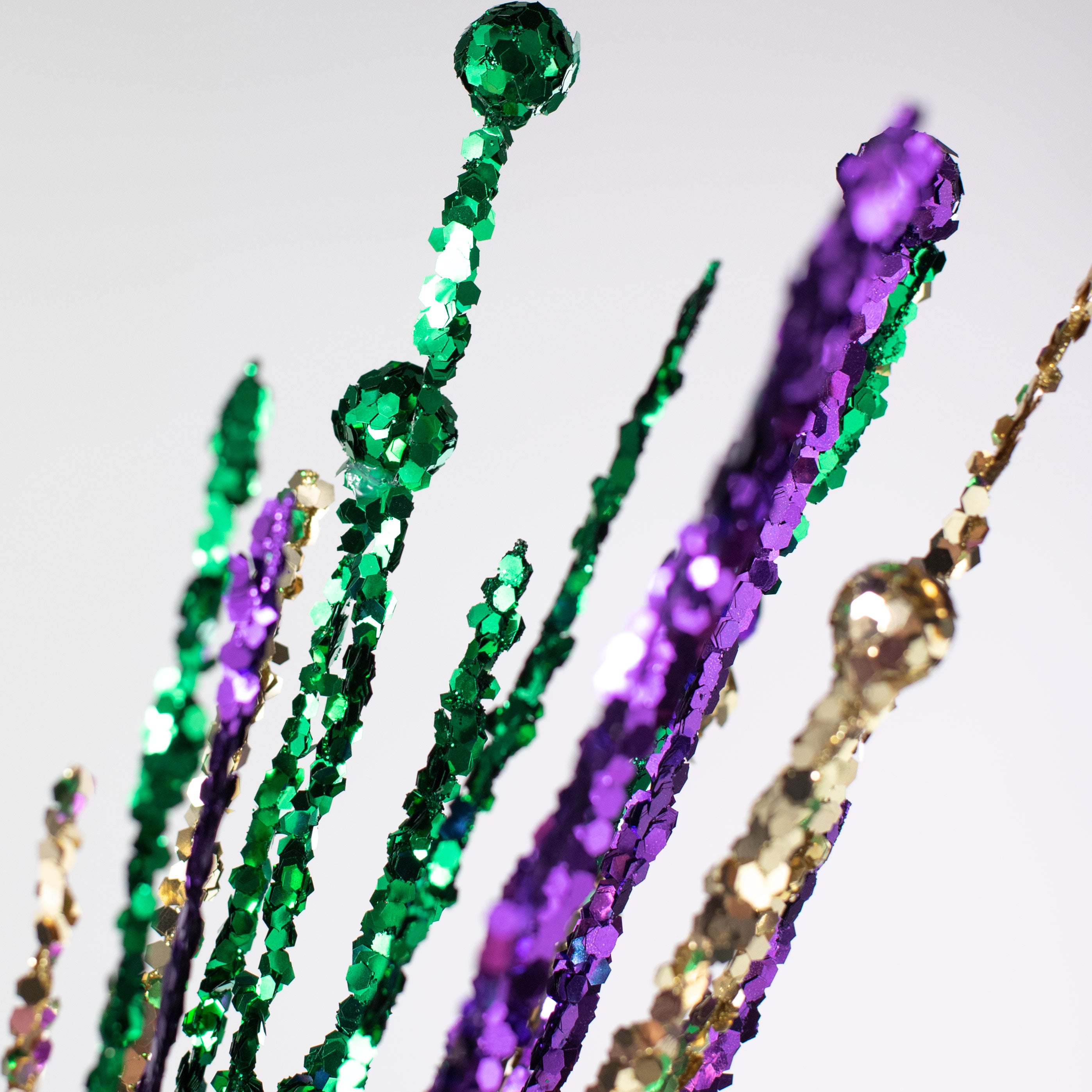 24" Glitter Mask Spray: Mardi Gras detail photo 4