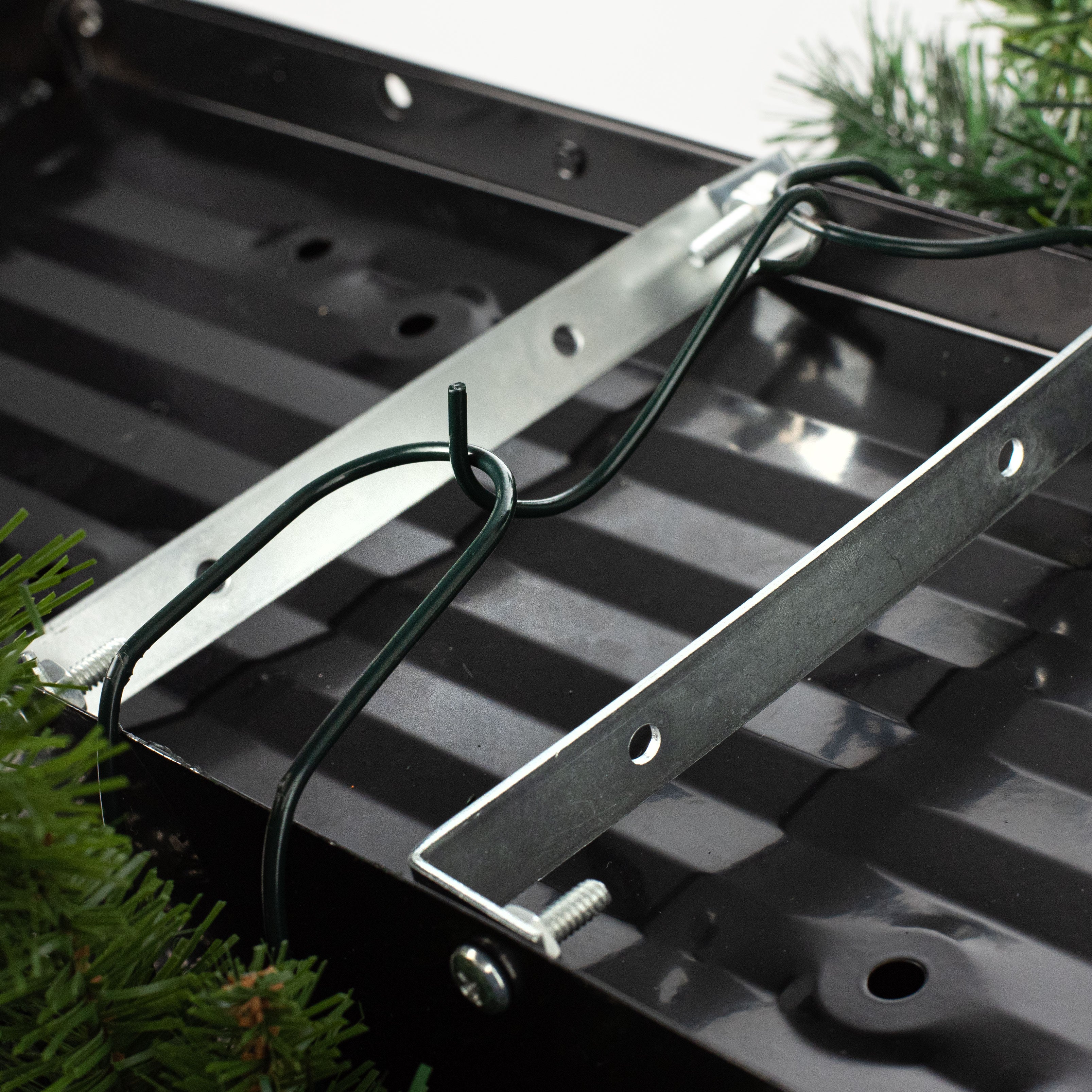 33" Greenwater Pine Mailbox Swag detail photo 4