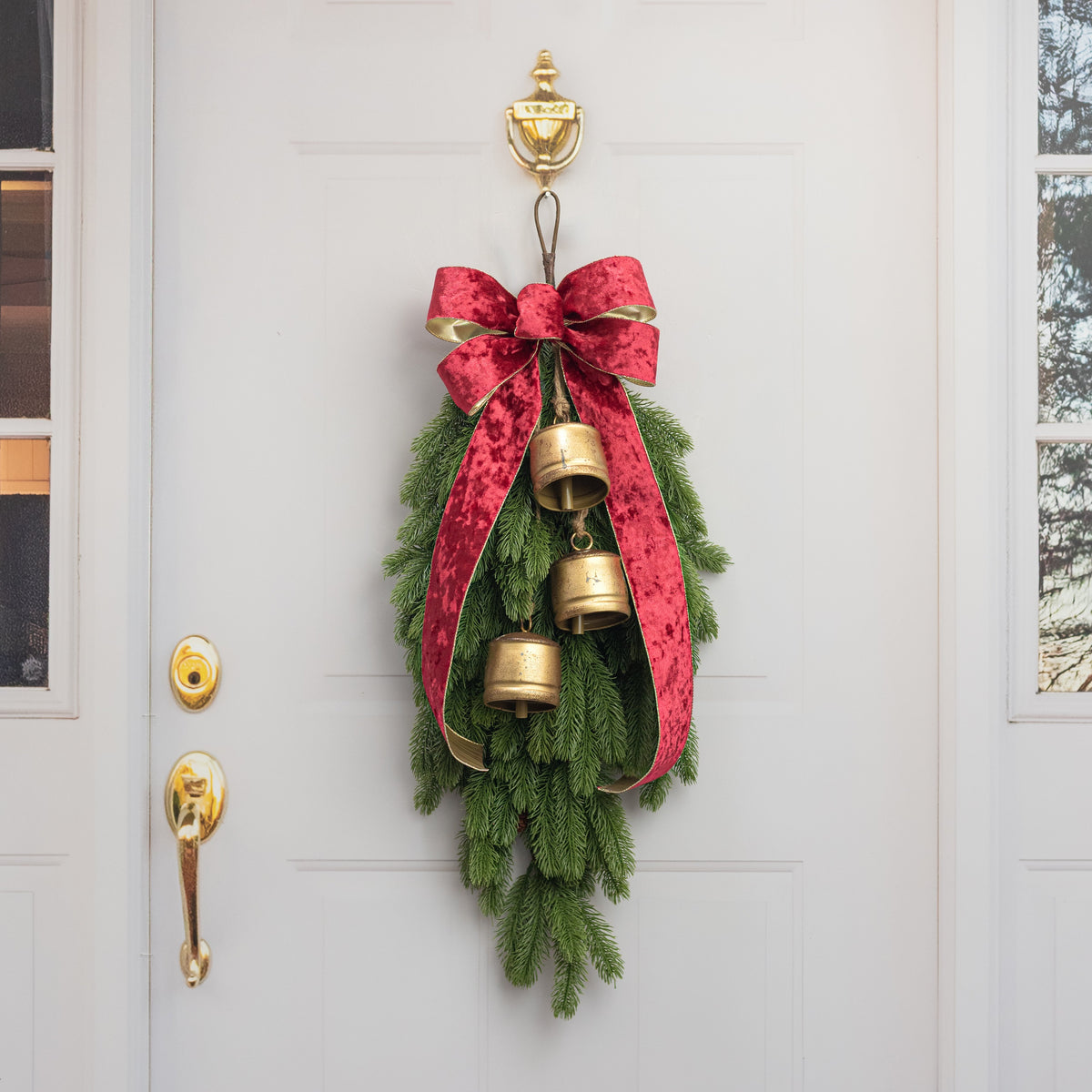Hanging Silo Bell Ornament Cluster: Vintage Gold Lifestyle Photo