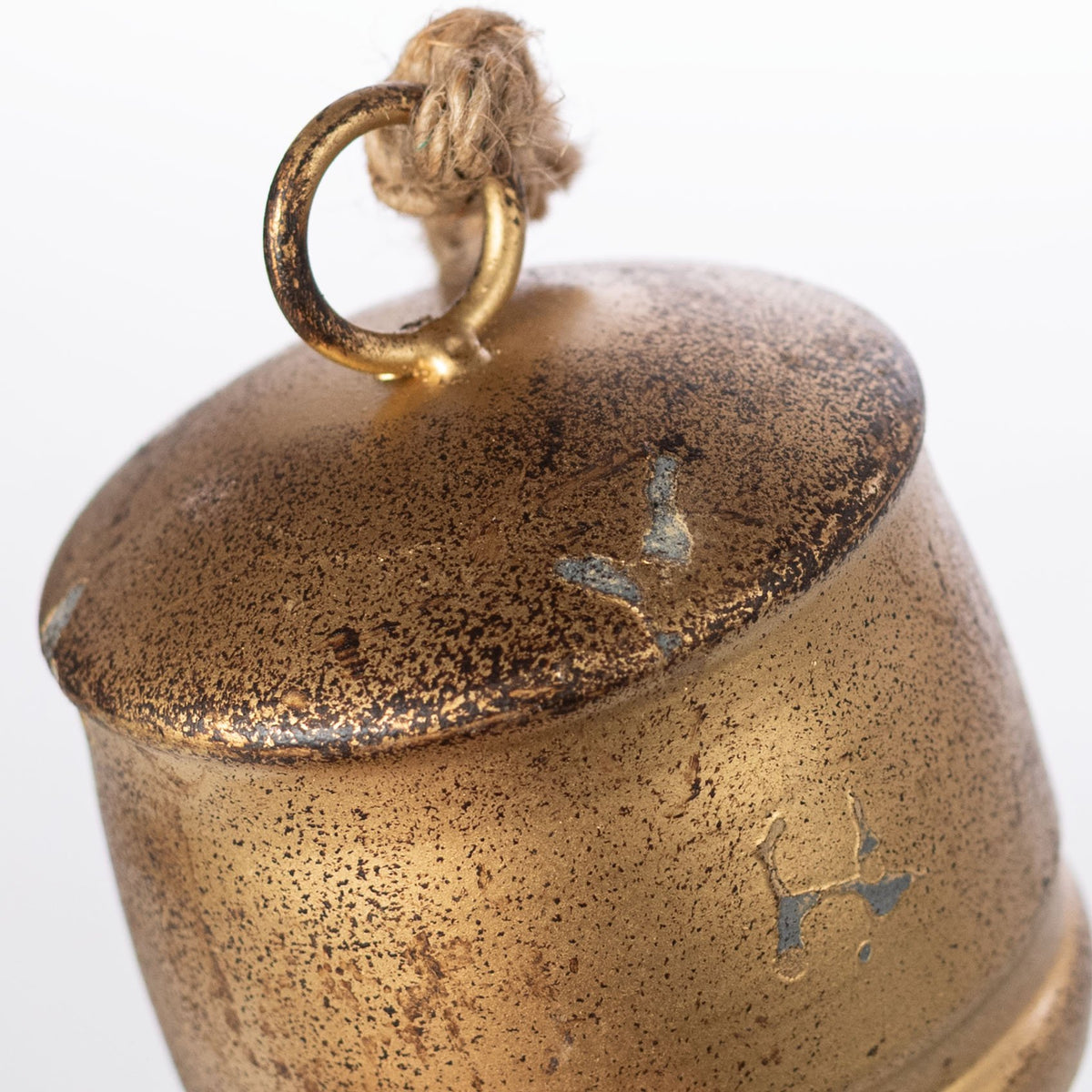 Hanging Silo Bell Ornament Cluster: Vintage Gold detail photo 3