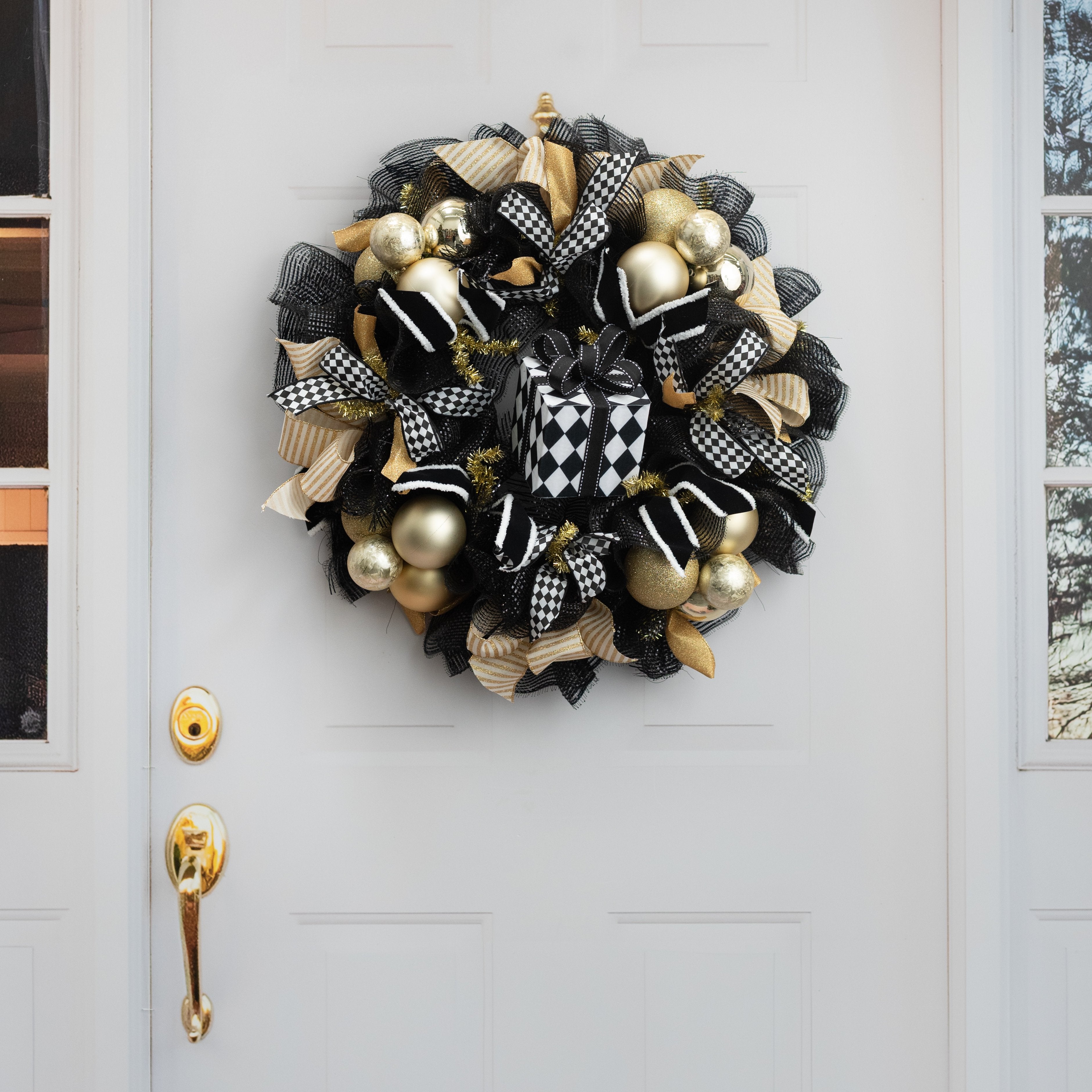 6" Harlequin Gift Box Decor: Black & White detail photo 4