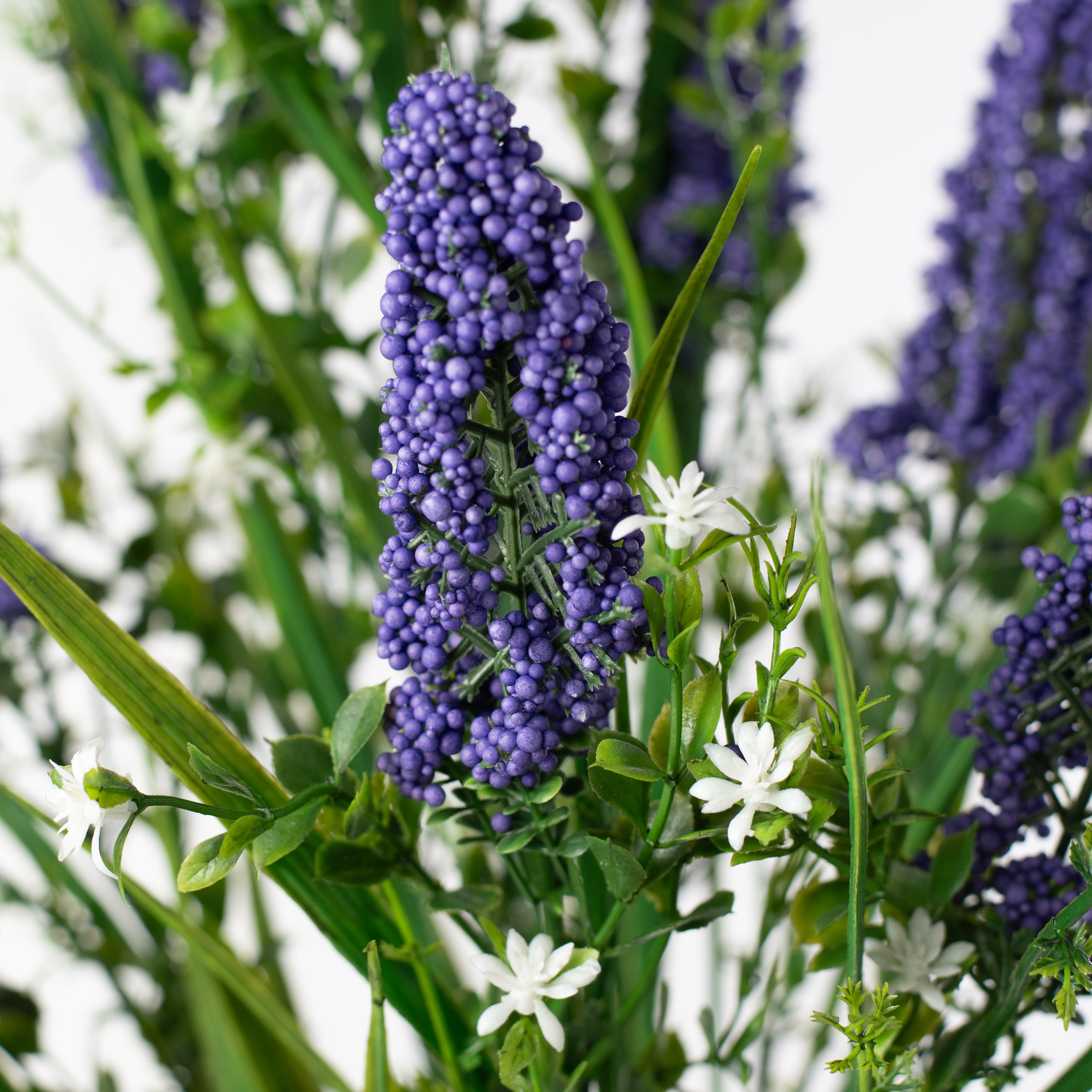 22" Heather Bush: Purple (7 Stem) Lifestyle Photo