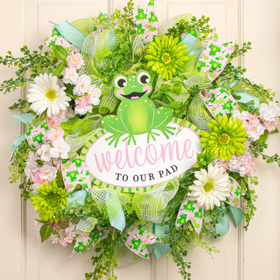 12" Wooden Sign: Welcome To Our Pad Frog