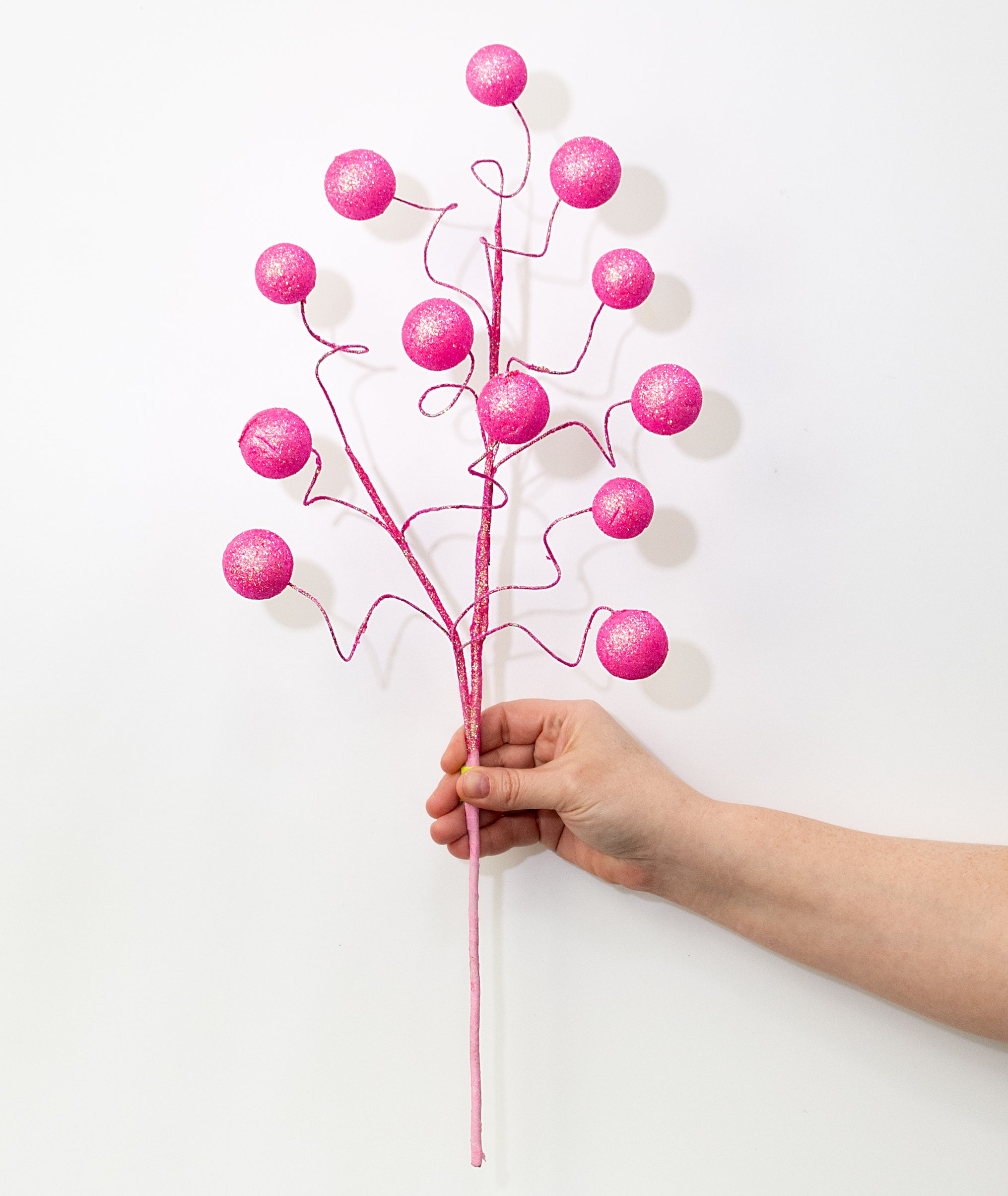 24" Glitter Ball Spray: Iridescent Pink