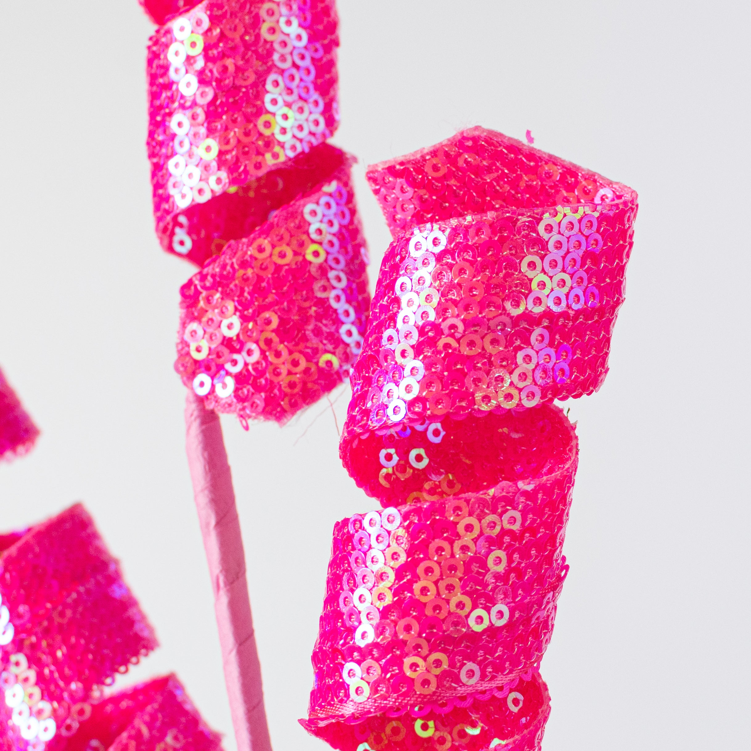 24" Sequin Frizzy Curly Spray: Iridescent Hot Pink