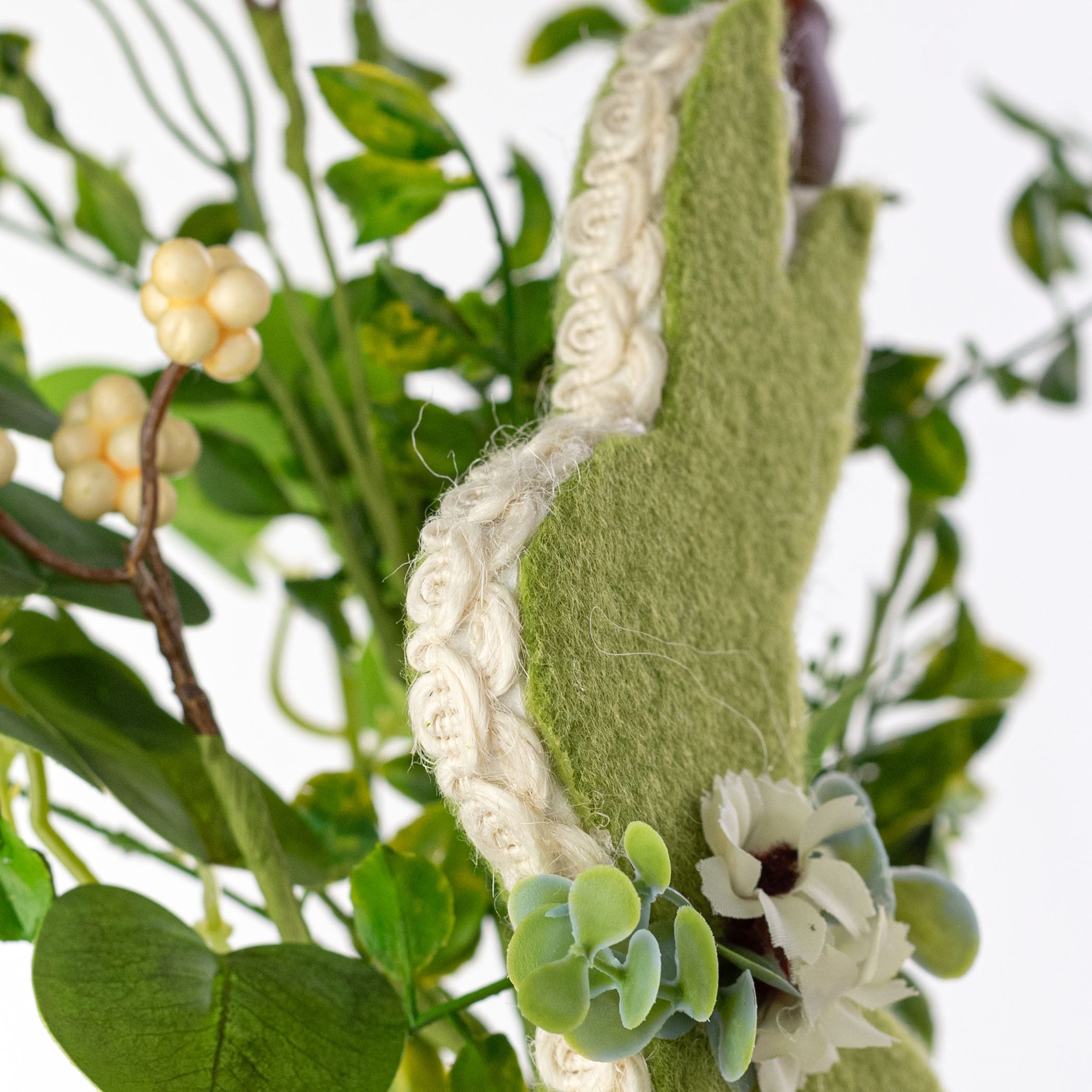 24" Moss Felt Bunny & Leaves Spray