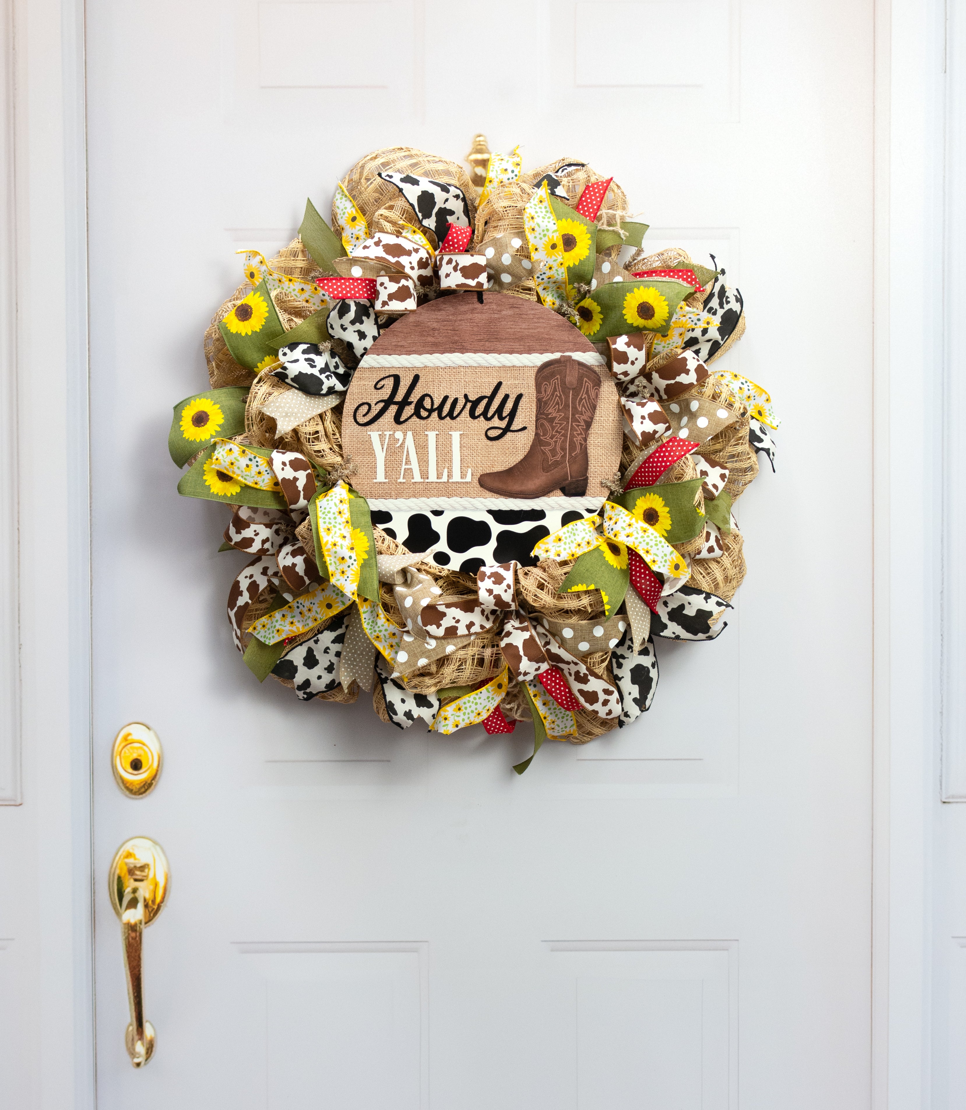 12" Round Metal Sign: Howdy Y'all Cowboy Boot