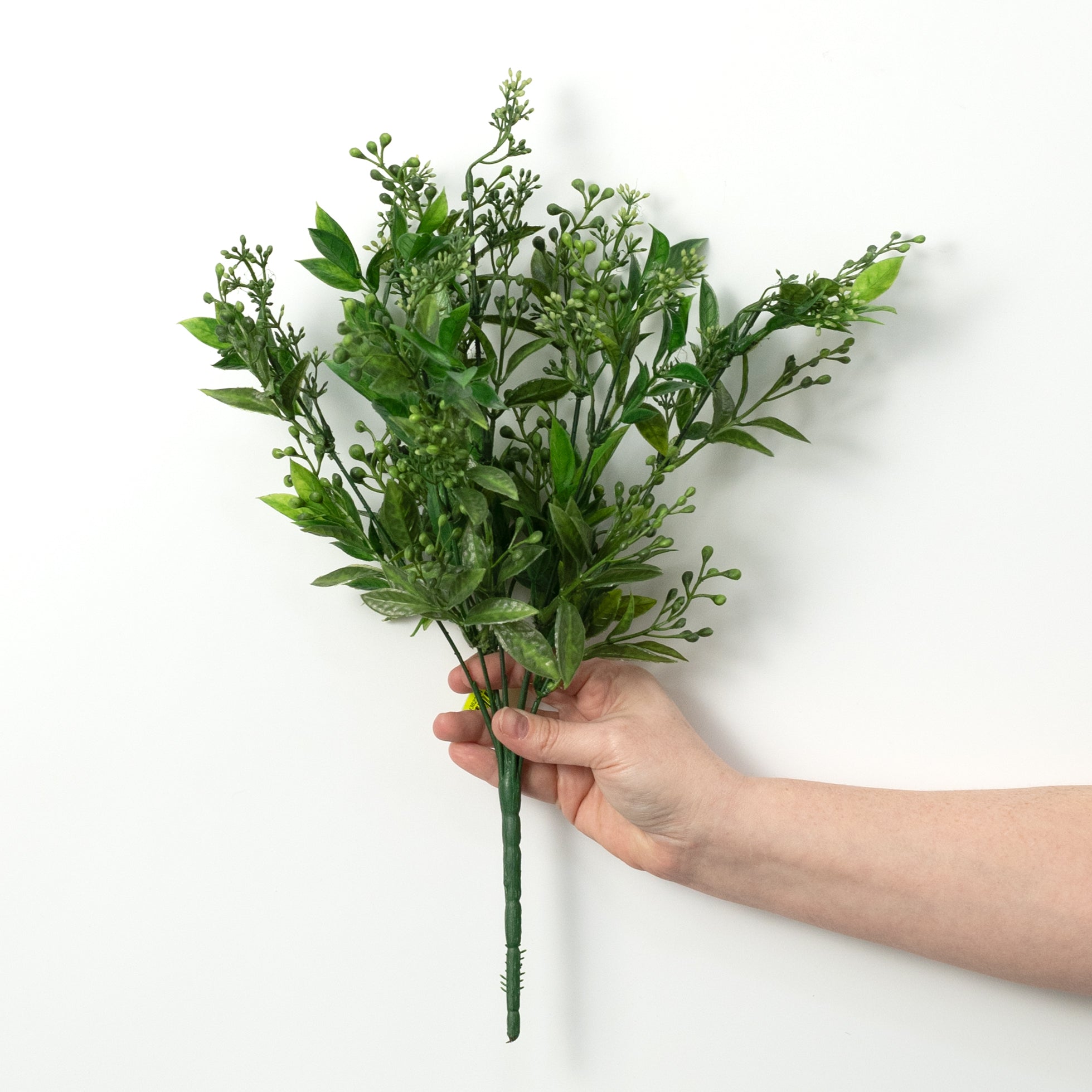 18" Plastic Sedum Leaves Bush: Green (7 Stem)