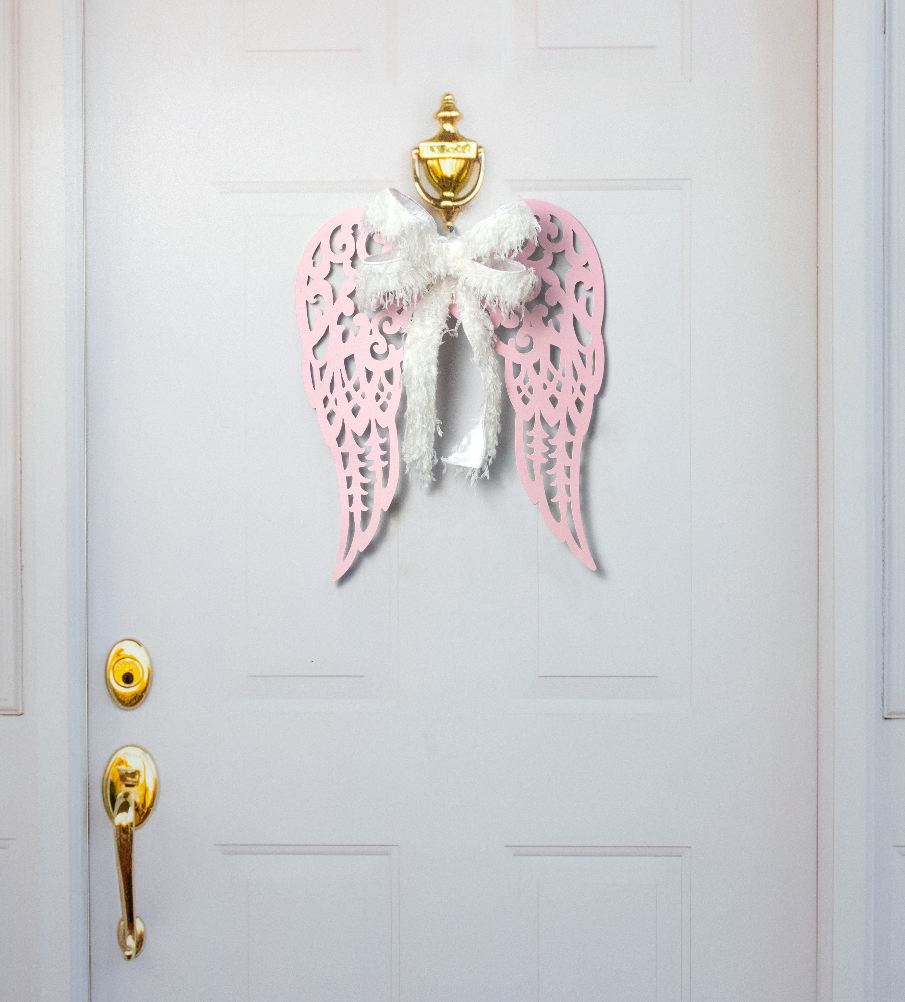 18" x 14.5" Filigree Angel Wings: Light Pink