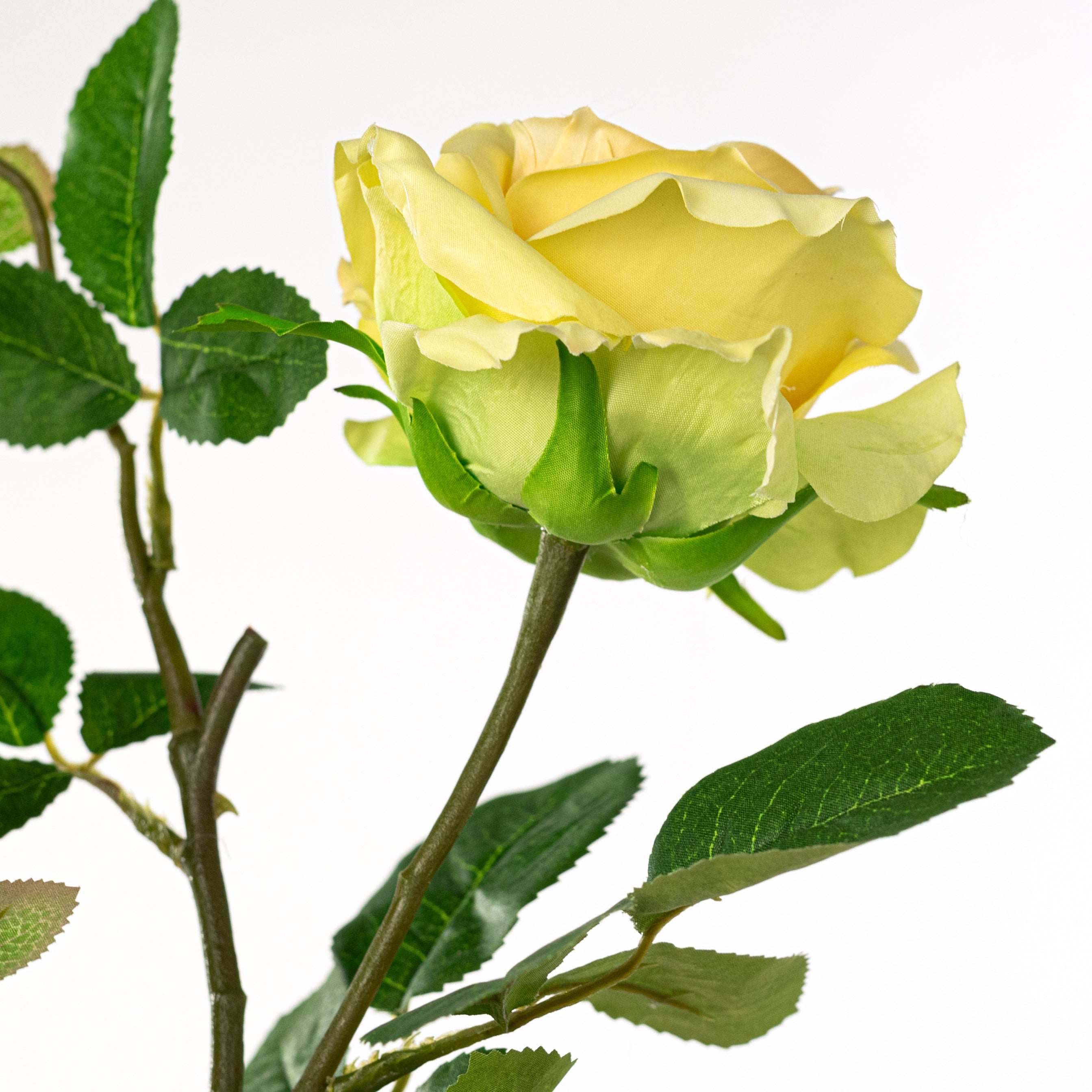 30" Roses Bud, Blooms & Leaves Spray: Yellow