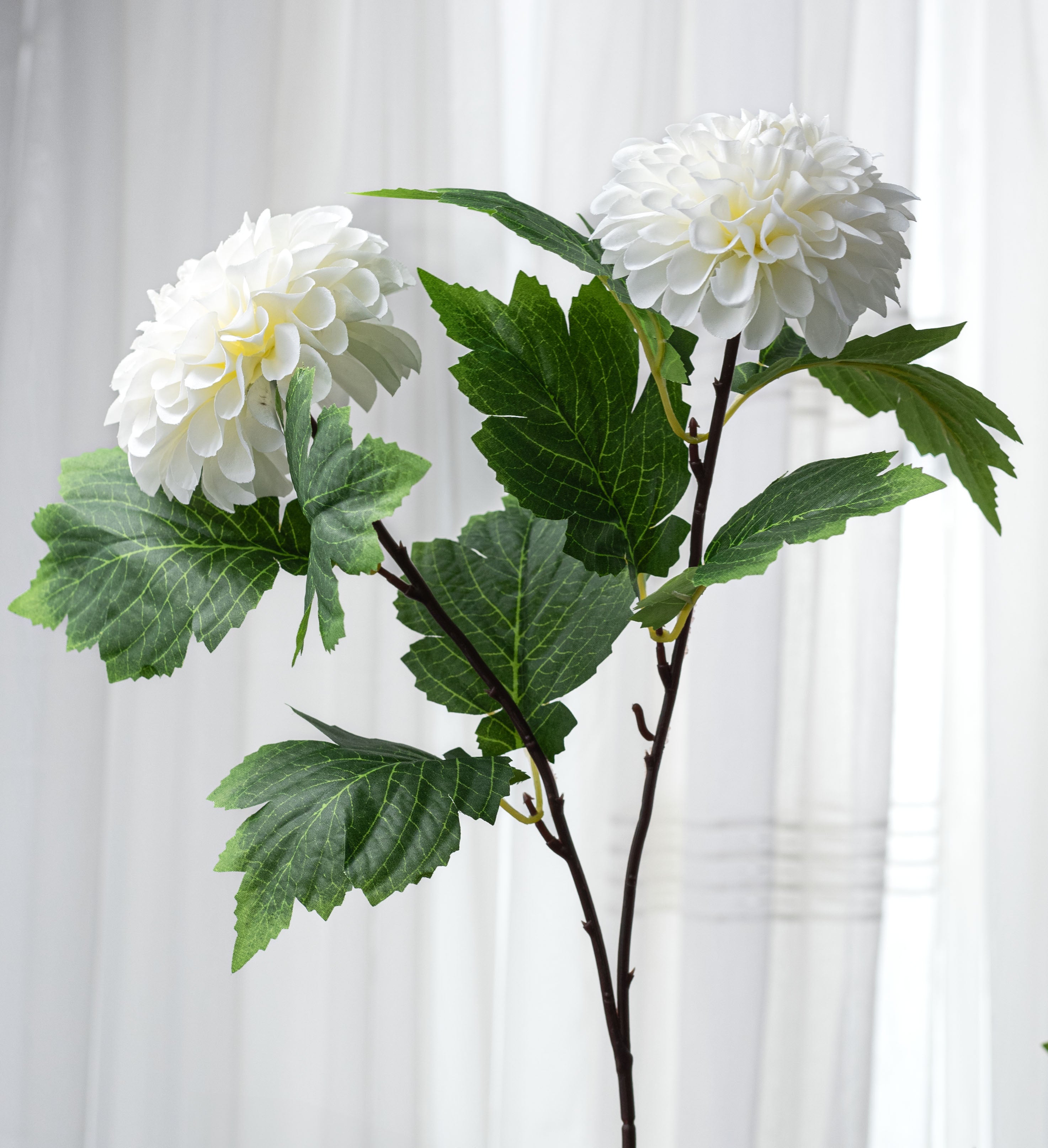 19" Dahlia Bush: Cream White (9 Stem)