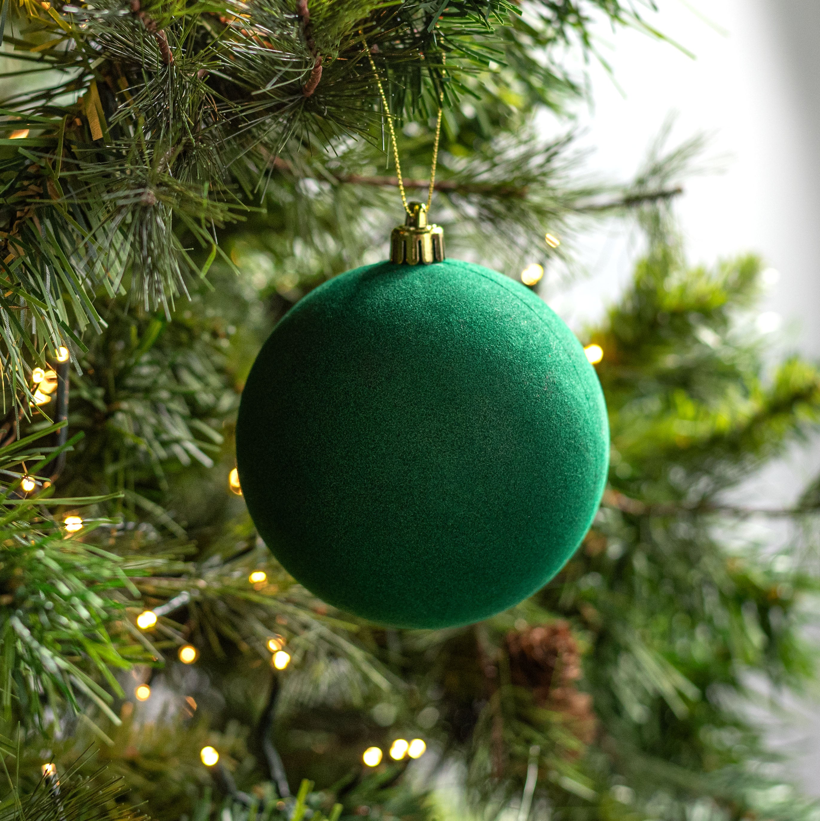 4" Smooth Flocked Ball Ornament: Hunter Green