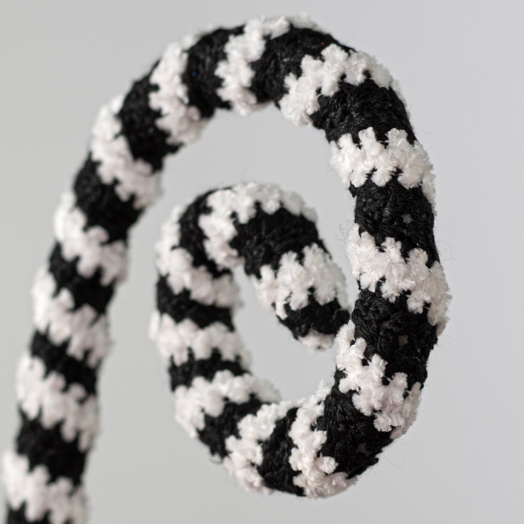 27" Chenille Stripe Spiral Curly Spray: Black & White