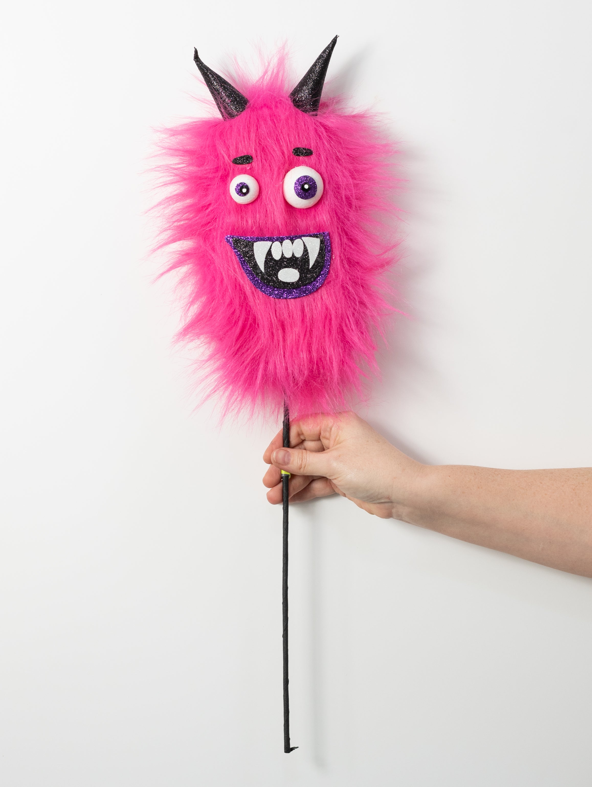 24" Furry Monster Spray: Hot Pink