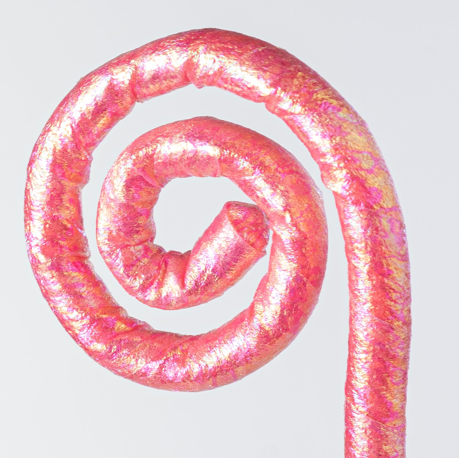 28" Glossy Spiral Curly Spray: Pink