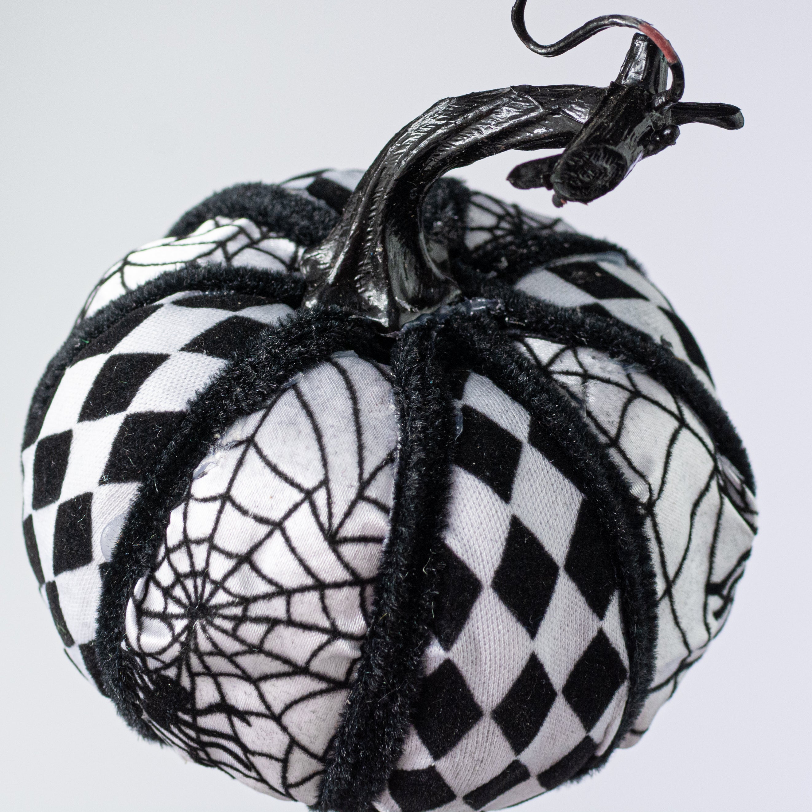 25" Spiderweb Pumpkin Spray: Black & White