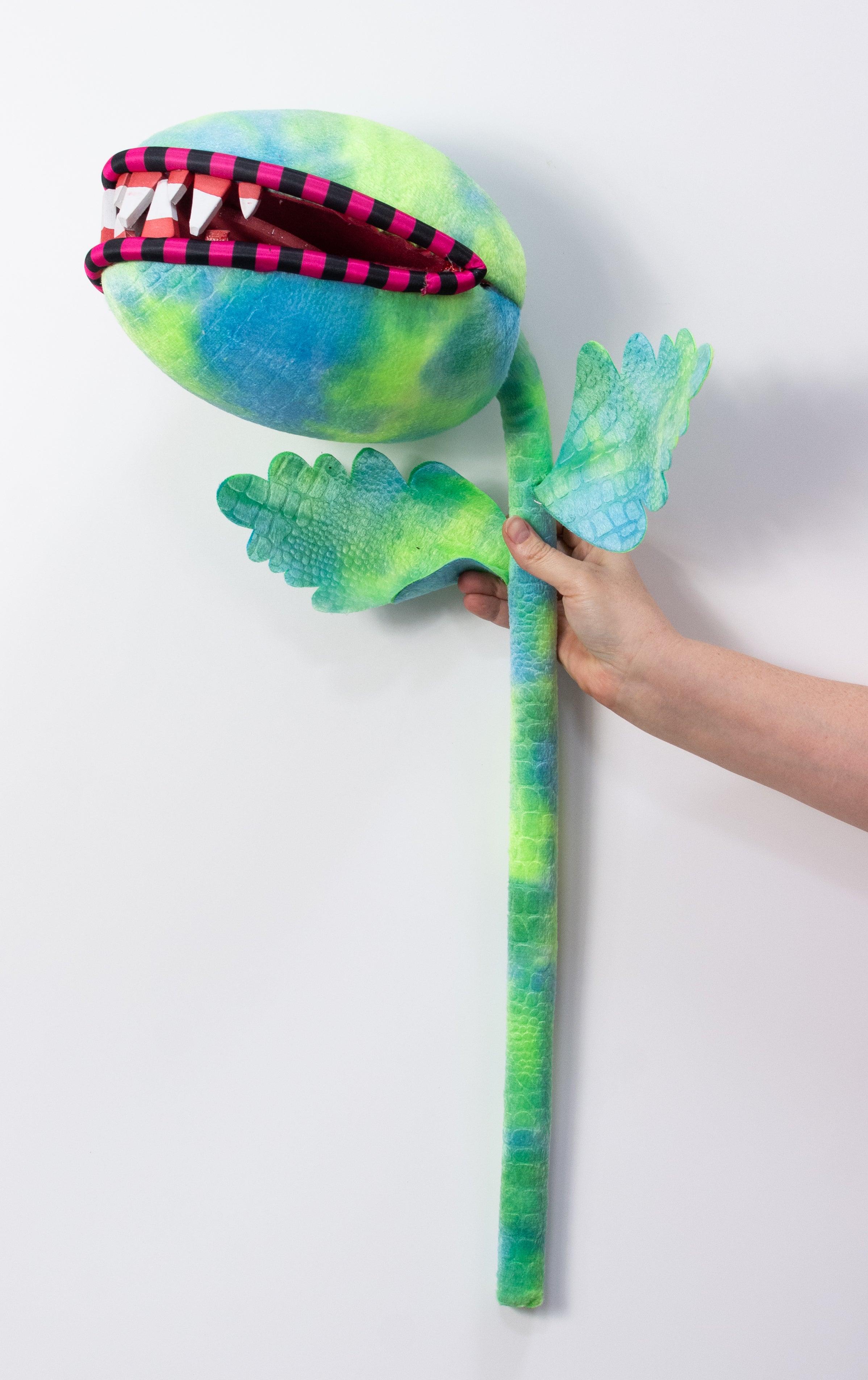 9" x 30" Jumbo Venus Flytrap Mouth Pick