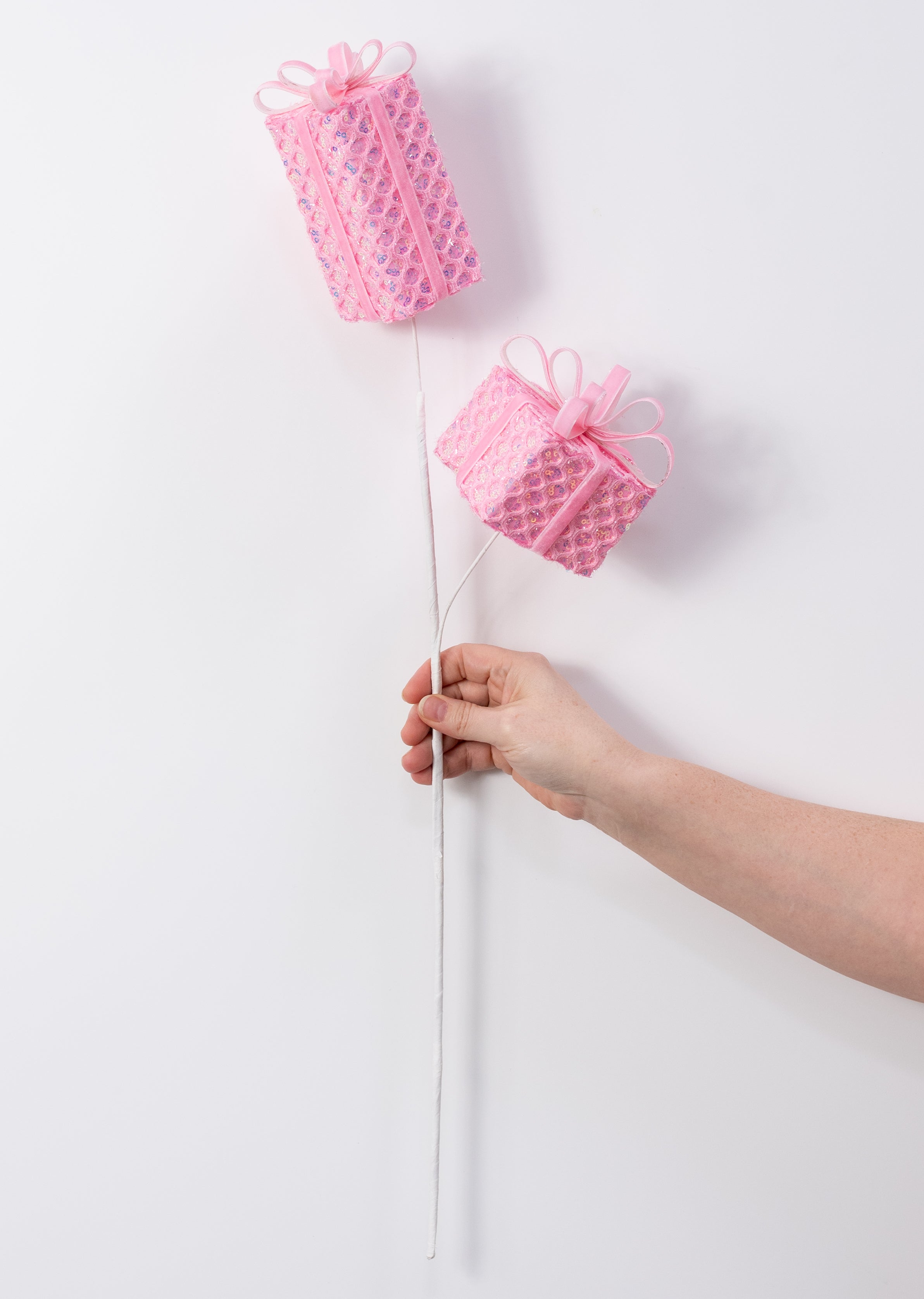28" Mesh Sequin Gift Box Spray: Iridescent Pink