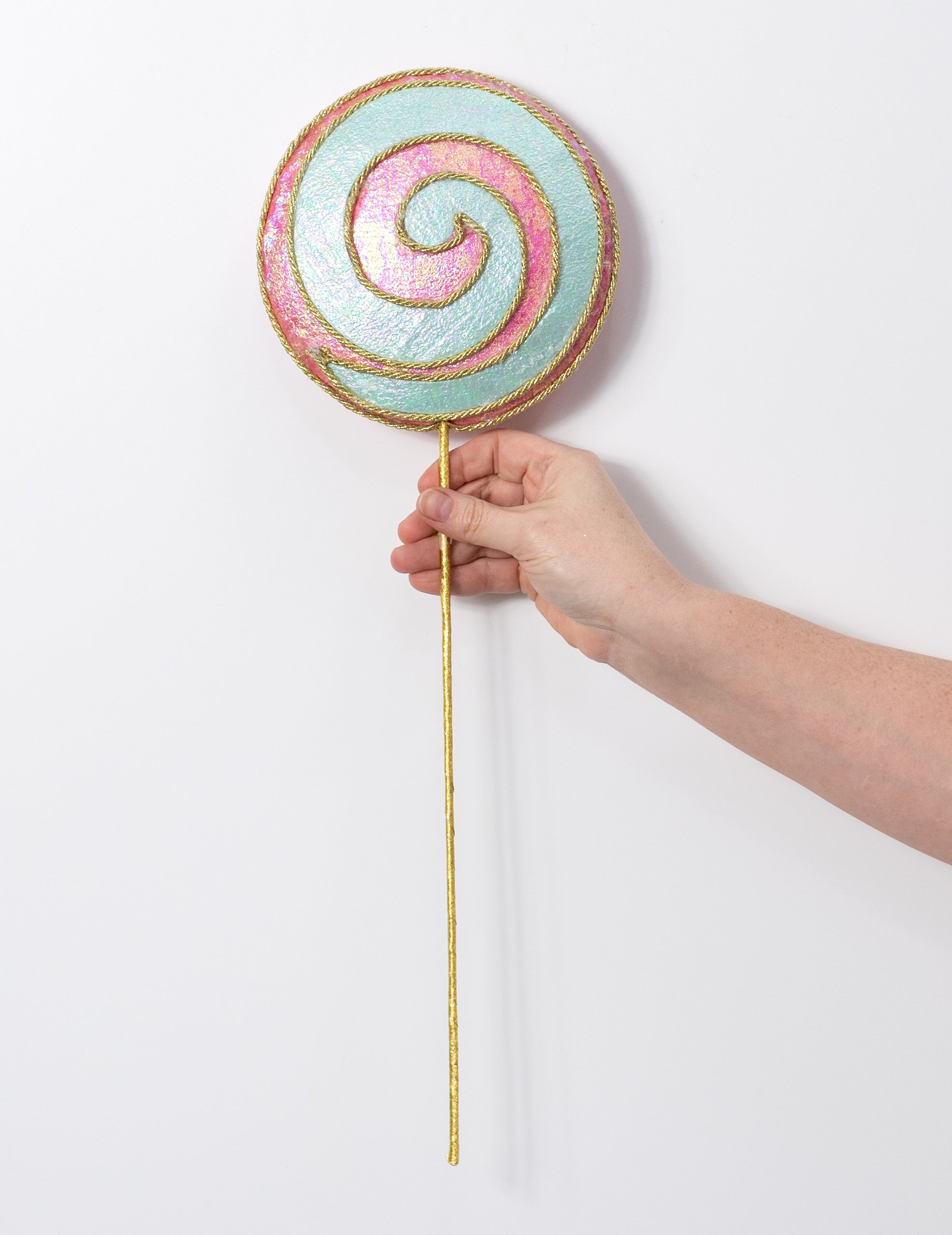 7" x 20" Lollipop Swirl Spray: Mint Blue & Pink