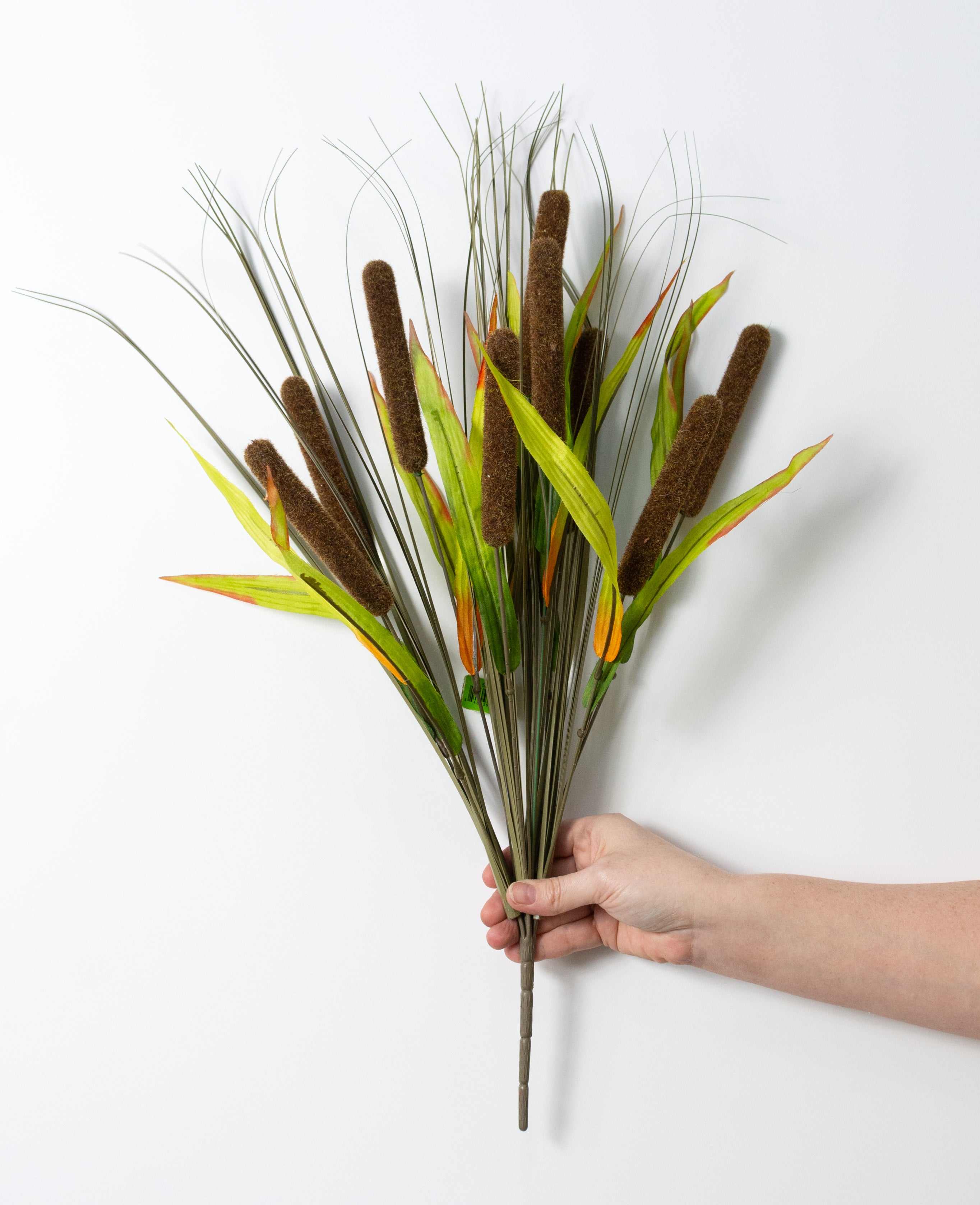 21" Artificial Cattail Bush: Brown (10 Stem)