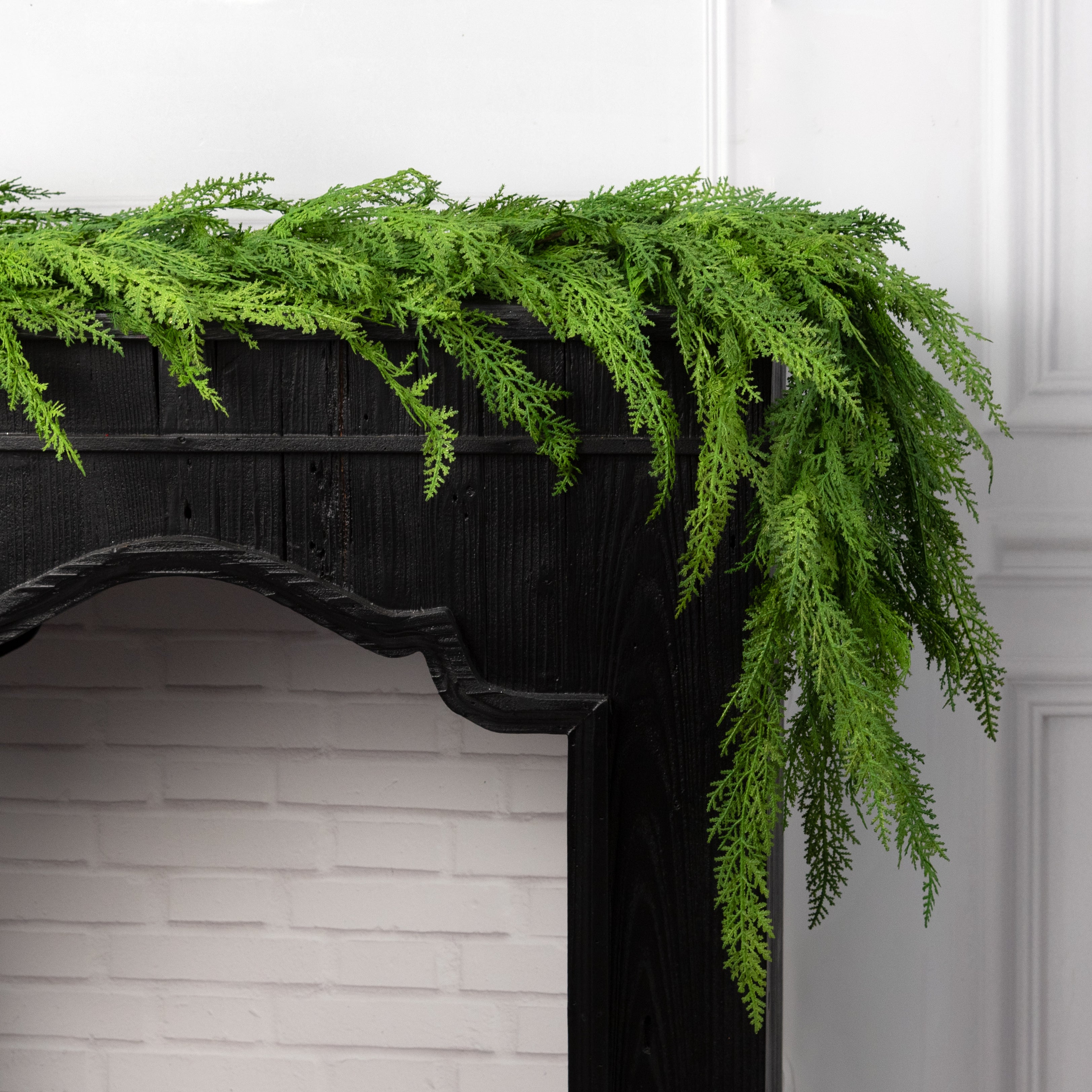 67" Deluxe Cypress Garland