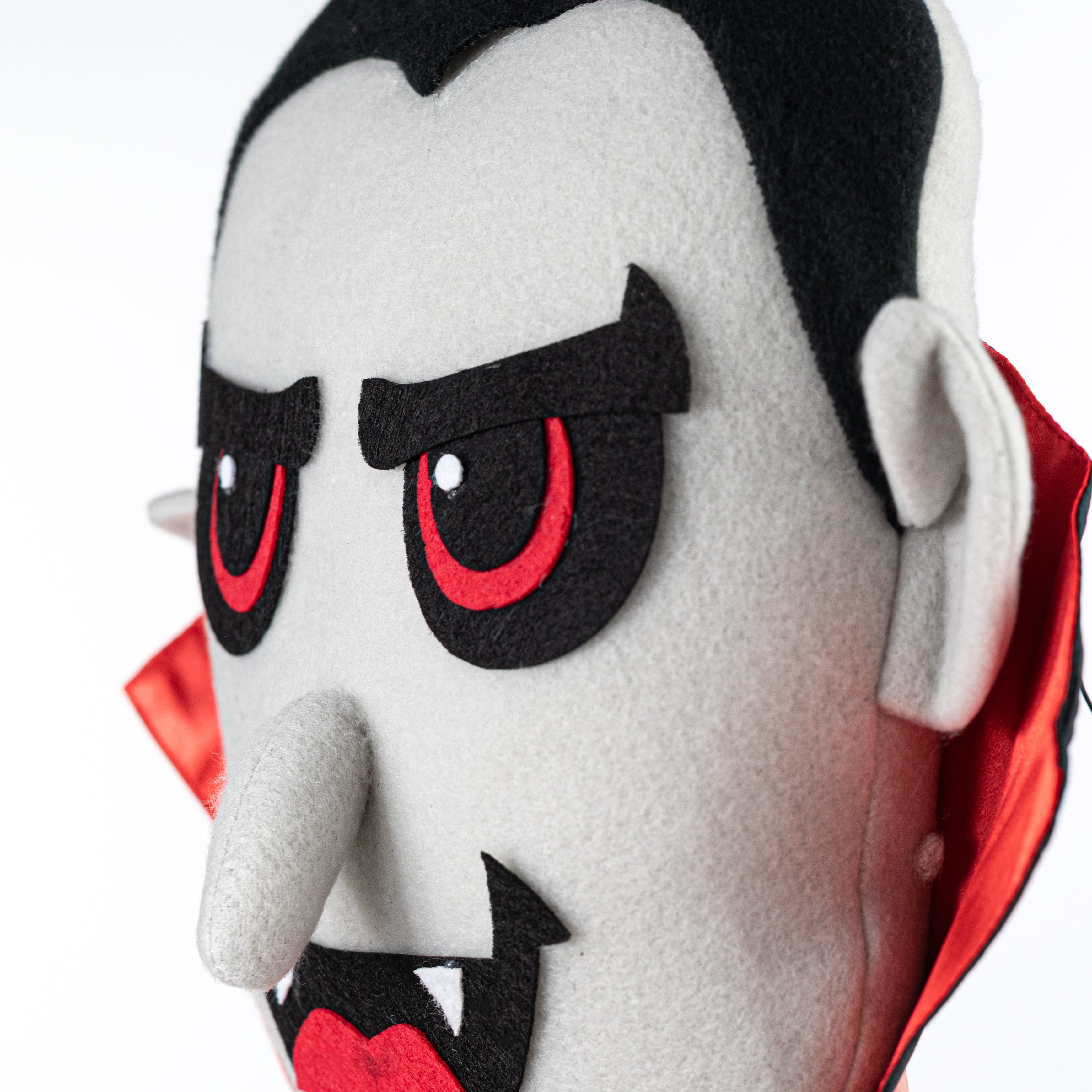 26" 4-Piece Vampire Decor Kit