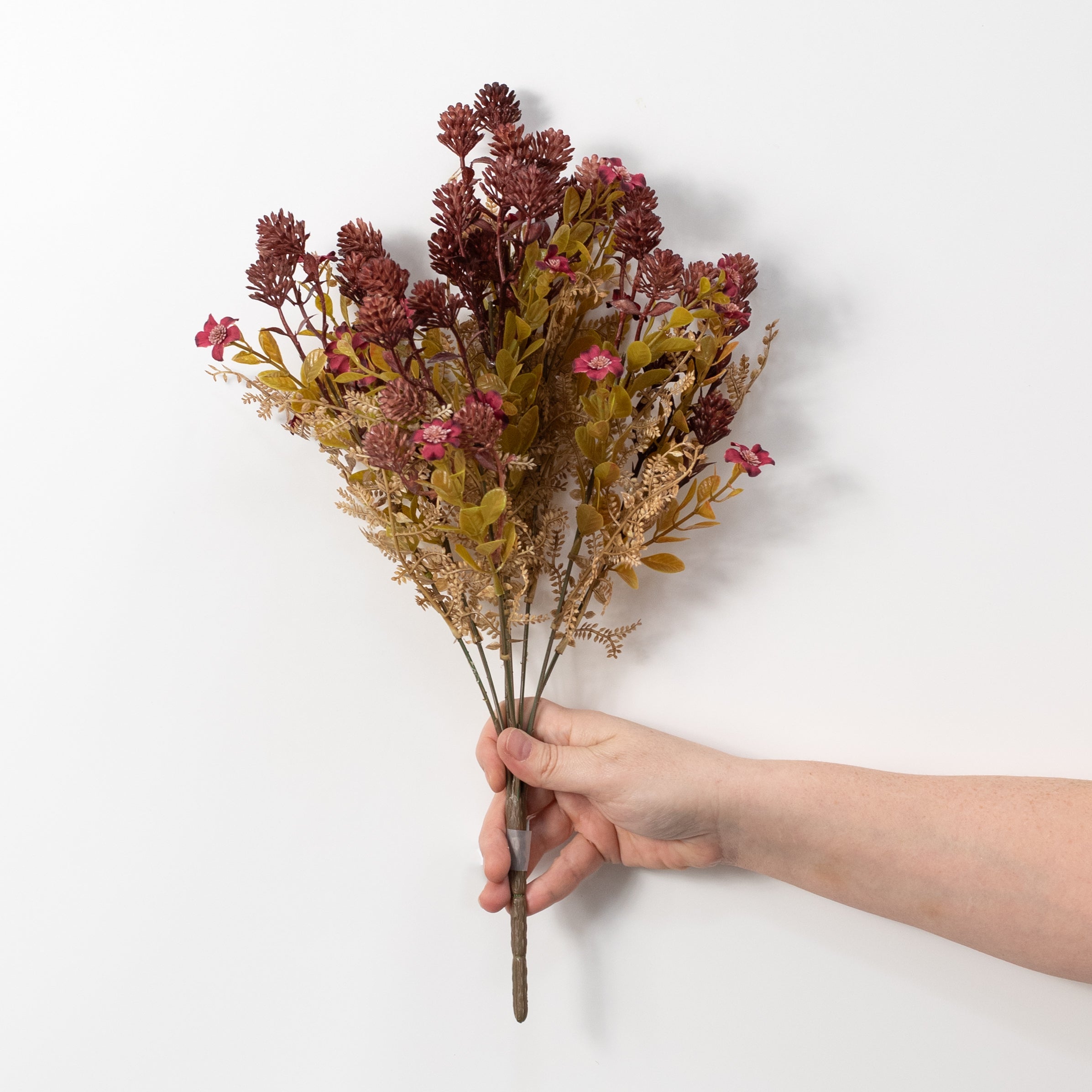 18" Mixed Plastic Amaranth & Leaves Bush: Burgundy