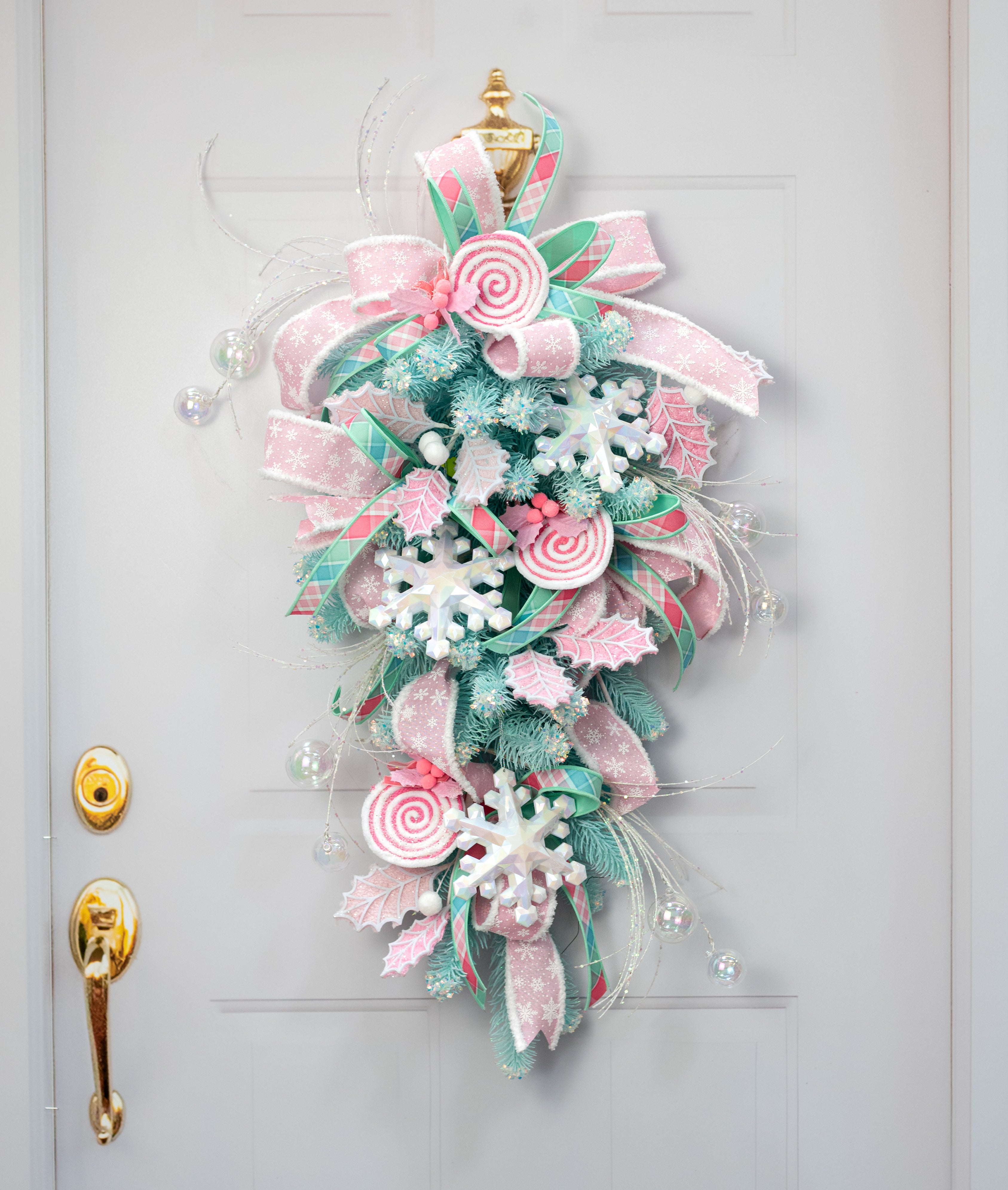 6" Snowflake Ornament: Iridescent White