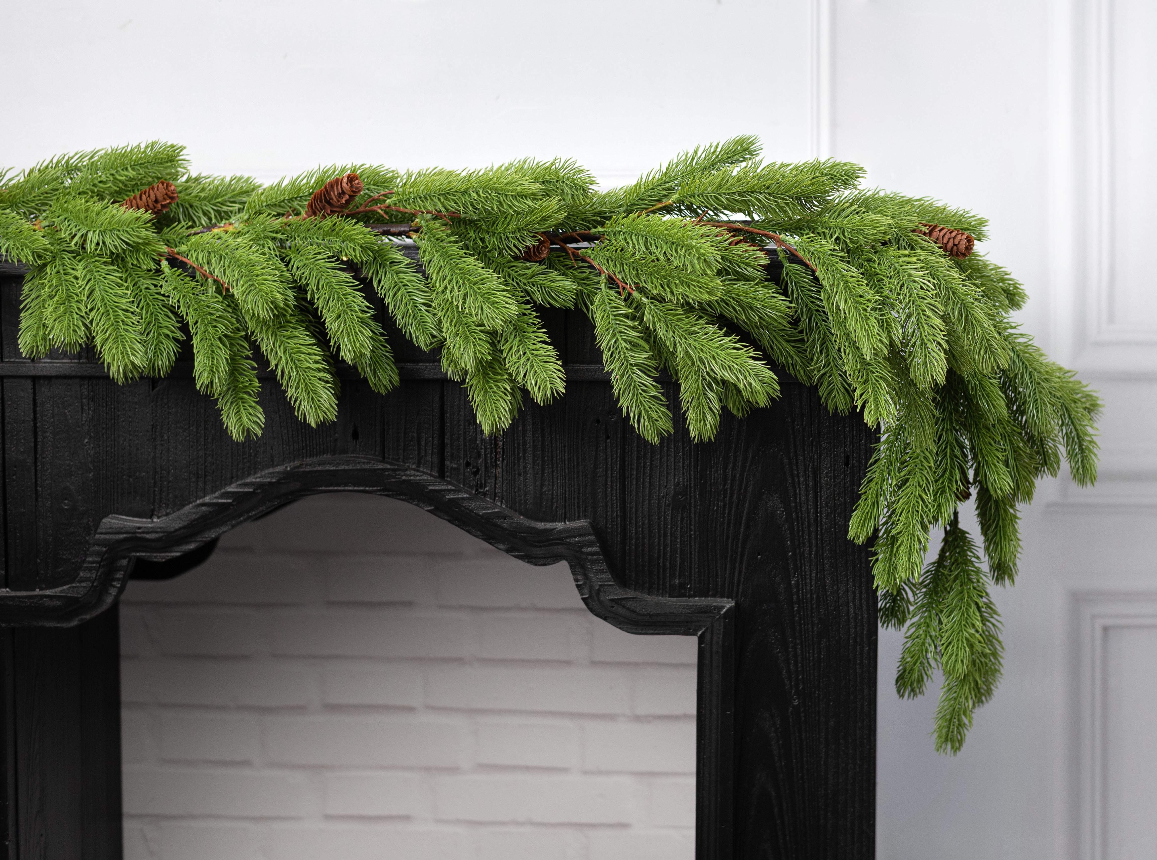 65'' Deluxe Pine & Pinecone Garland: Evergreen