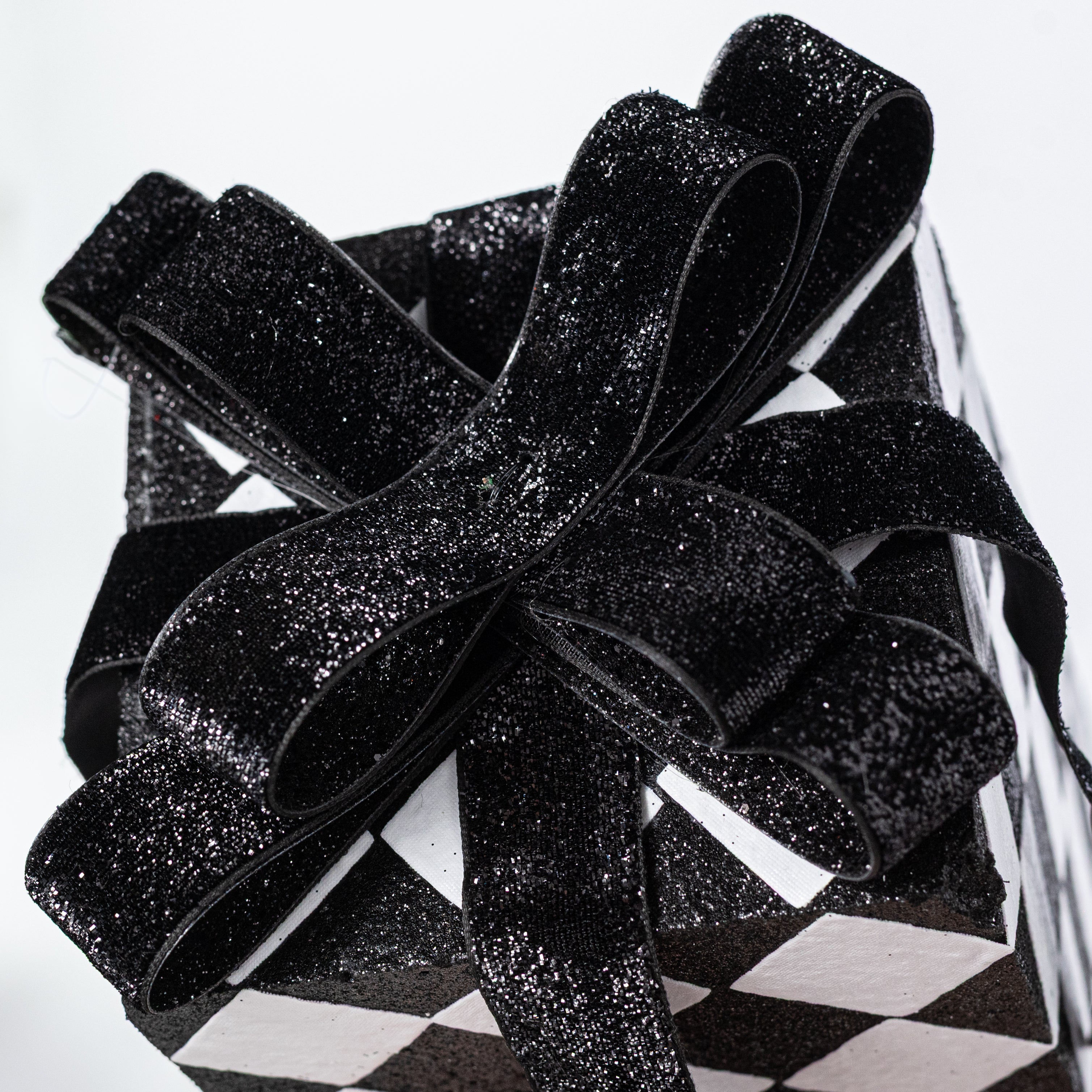 9" Black & White Harlequin Gift Box Decor