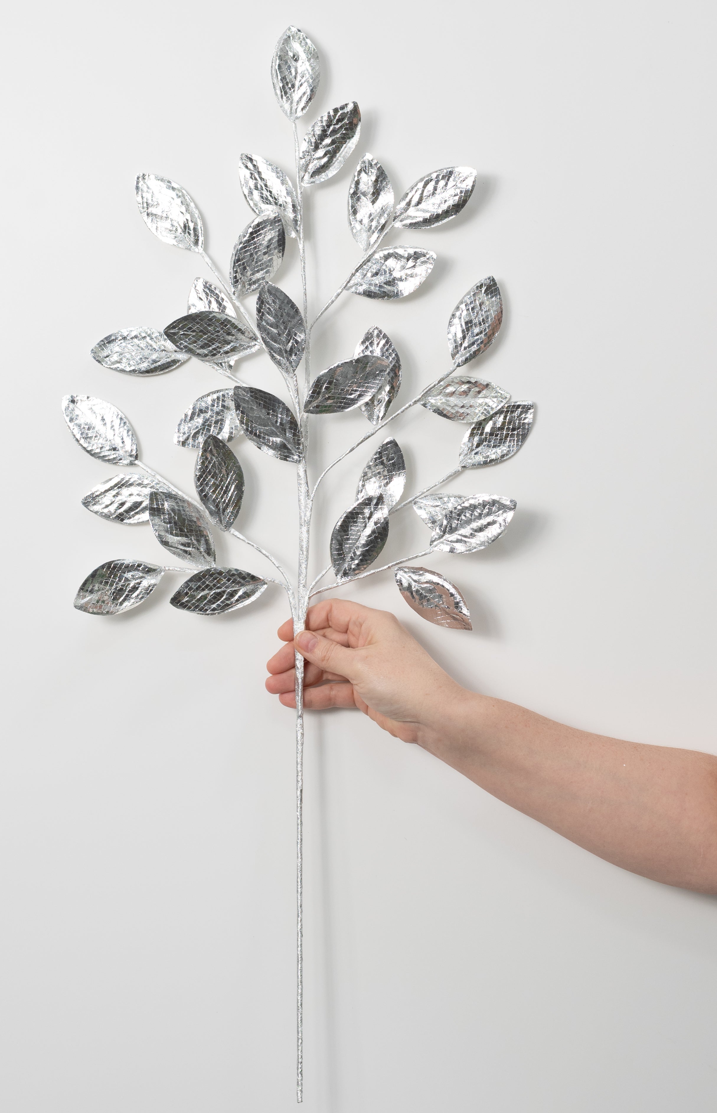 30" Metallic Snakeskin Leaves Spray: Silver