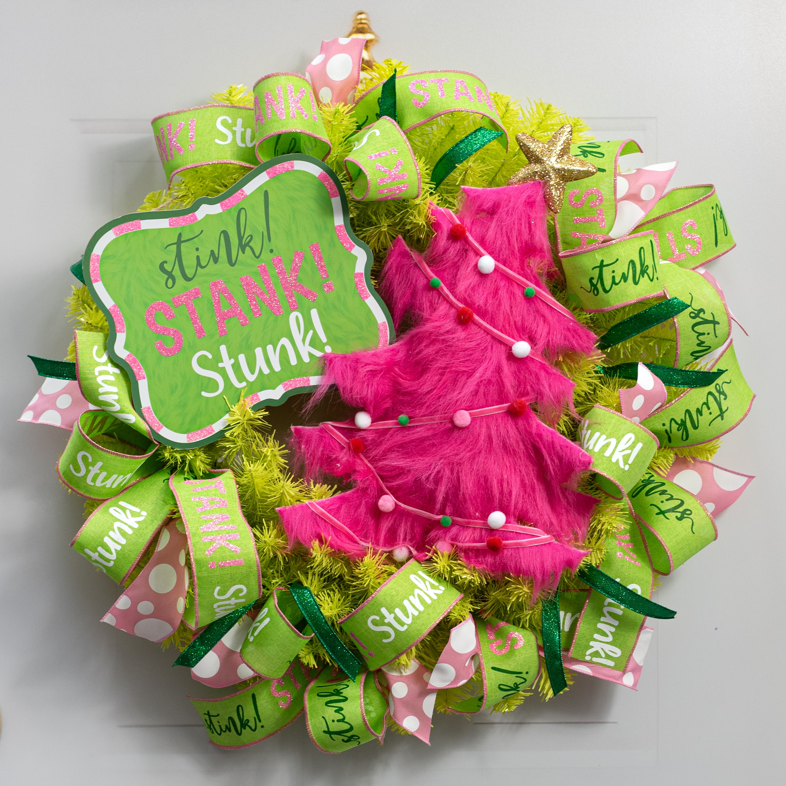 10" Scalloped Wooden Sign: Pink Stink! Stank! Stunk!