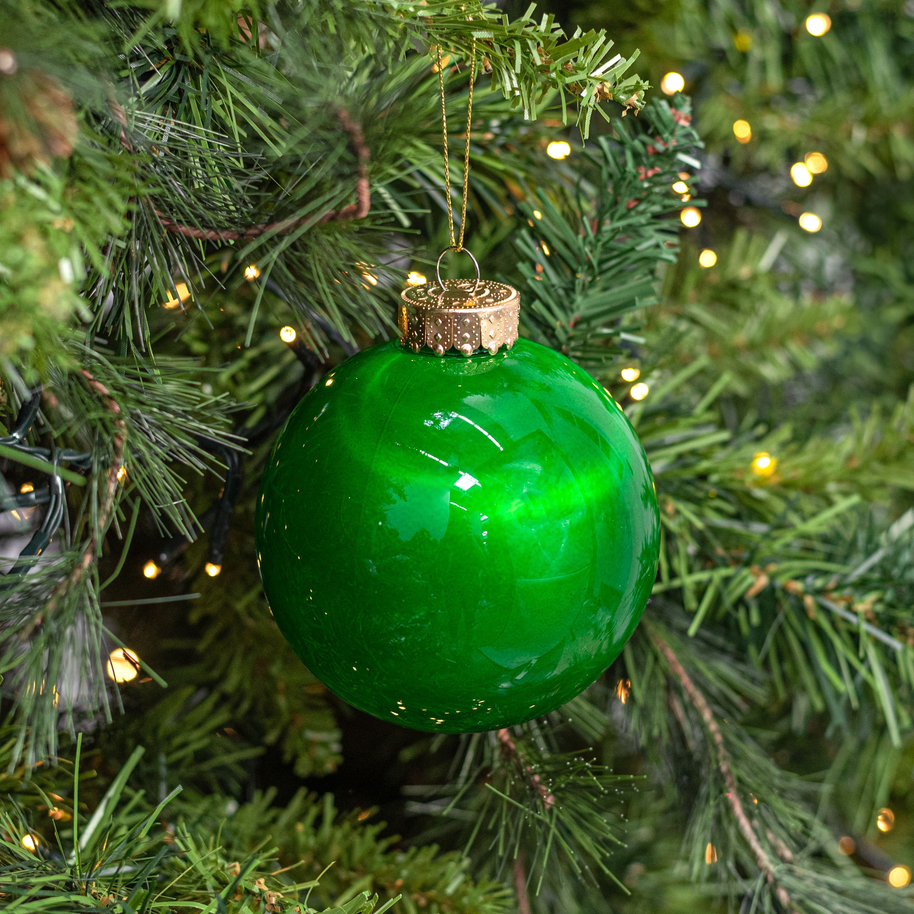 100mm Lacquered Glass-Look Shatterproof Ornament: Emerald Green
