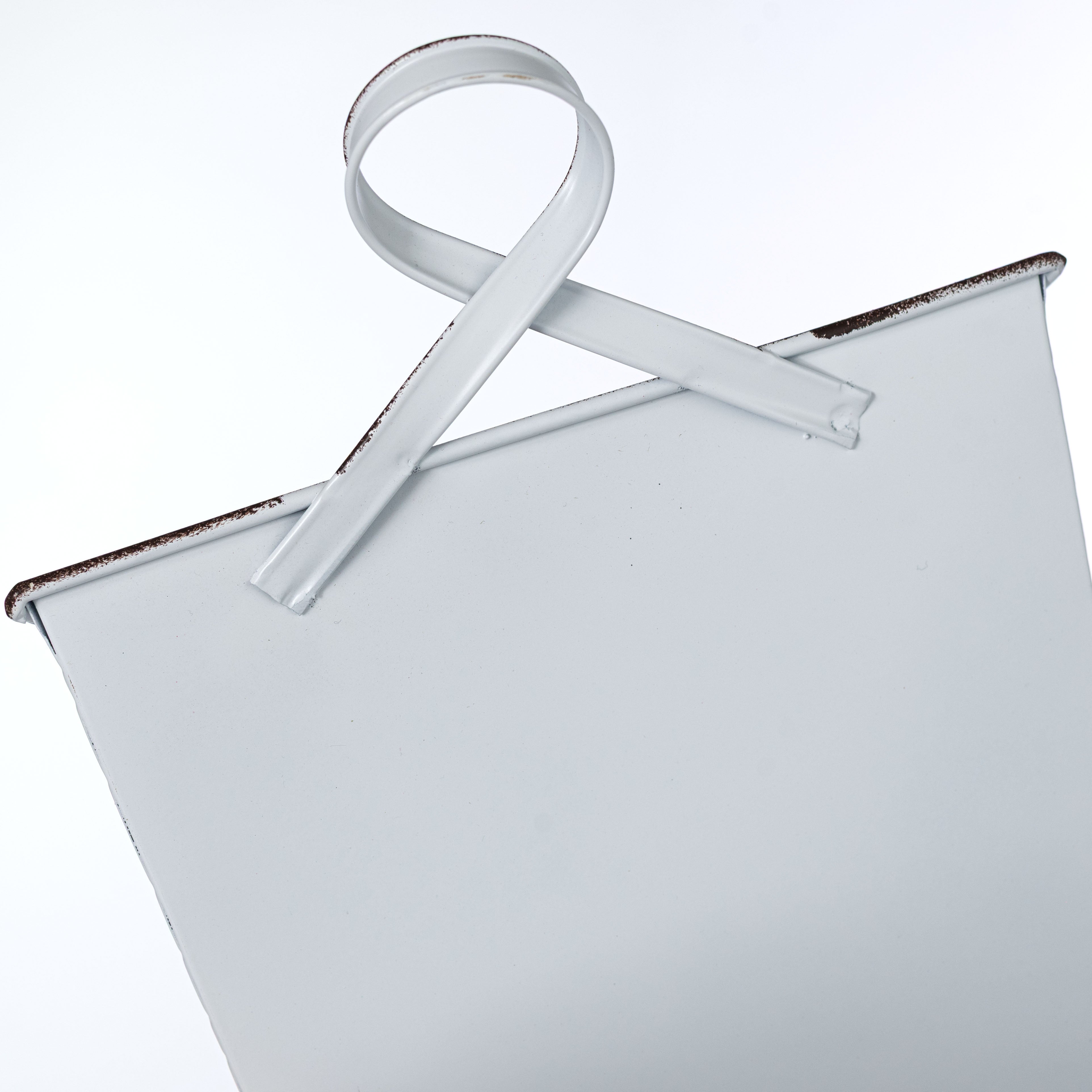 11" Metal Wall Pocket: Distressed White