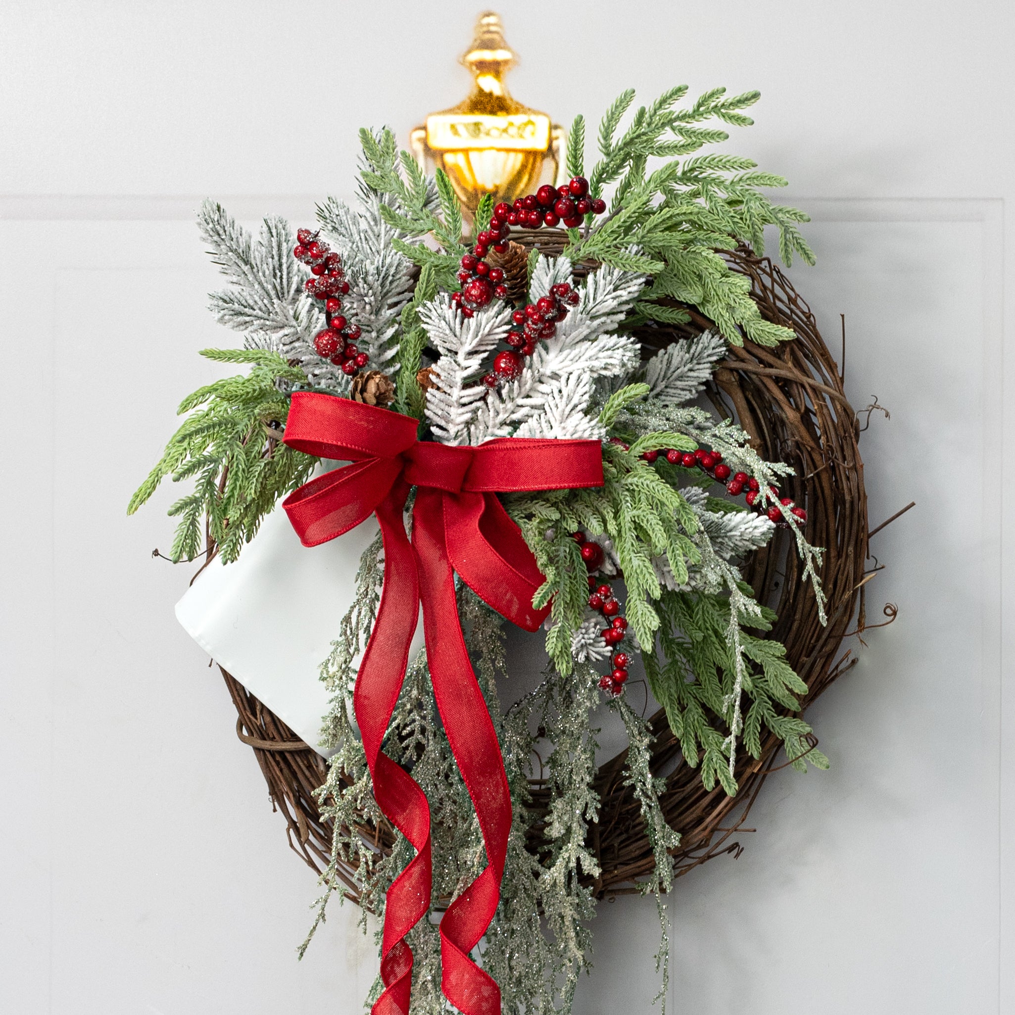 9" Metal Wall Pocket: Distressed White