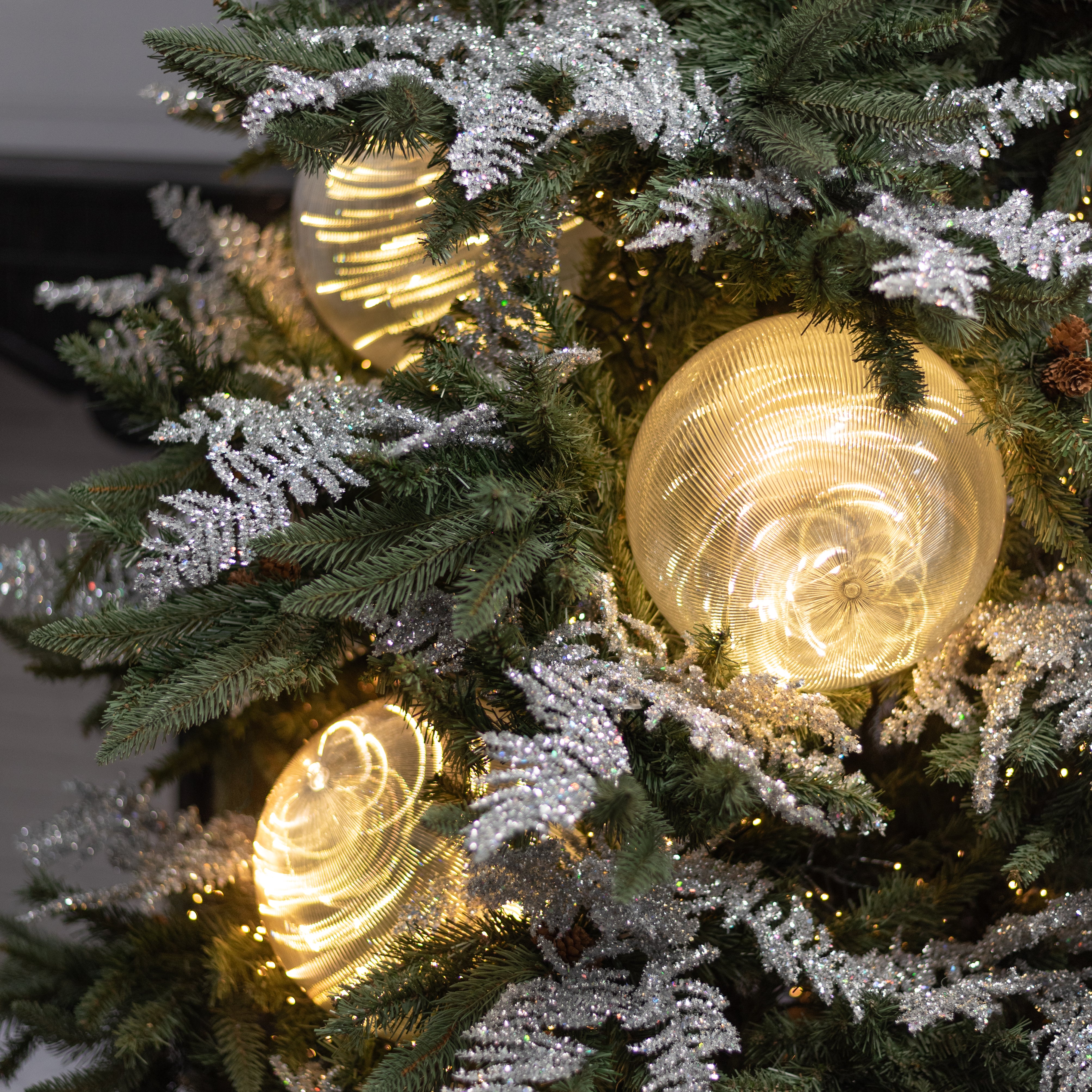 10" Borealis Ball Lighted Ornament: Clear & Warm White