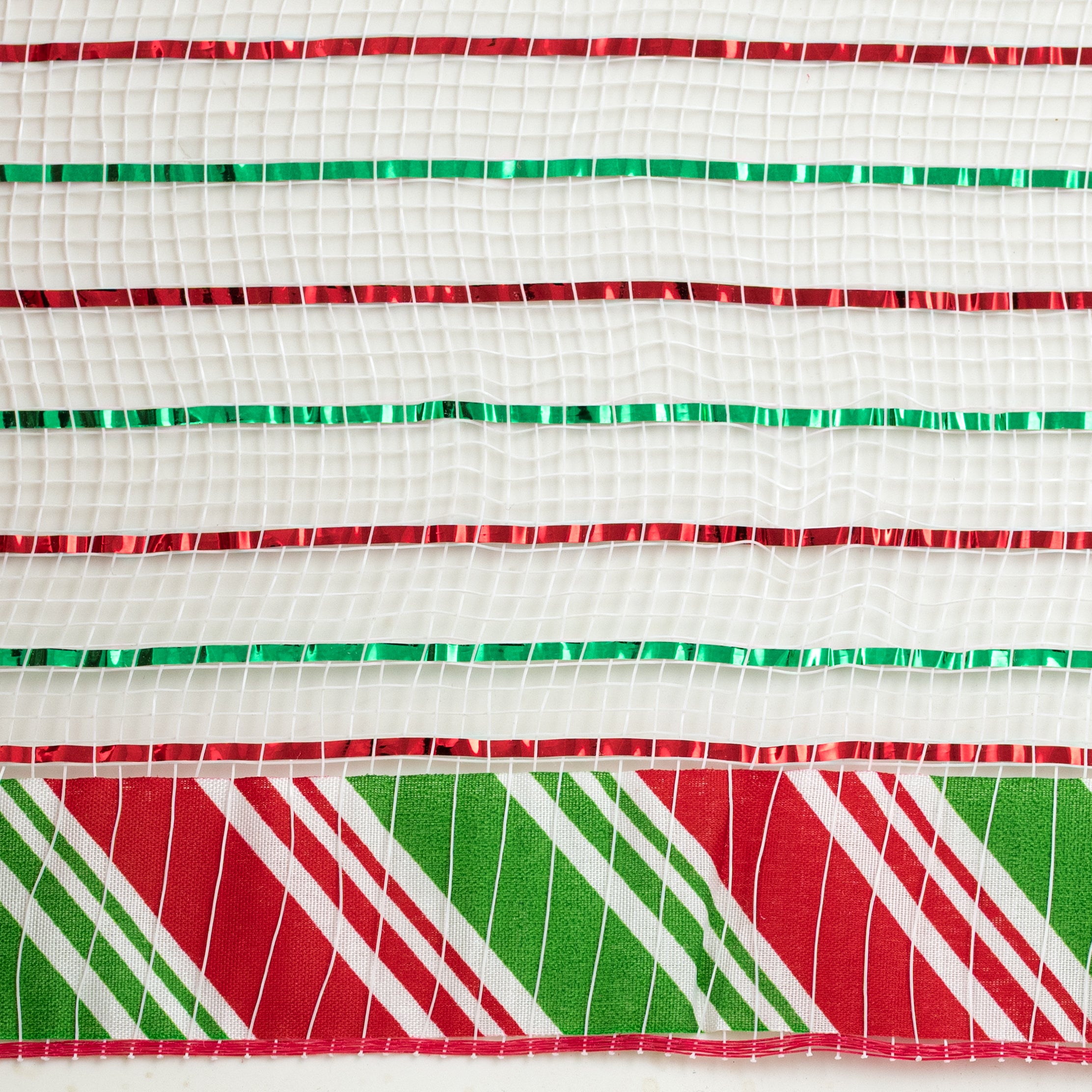 10" Ruffle Fabric Edge Metallic Mesh: Red & Green Candy Cane on White