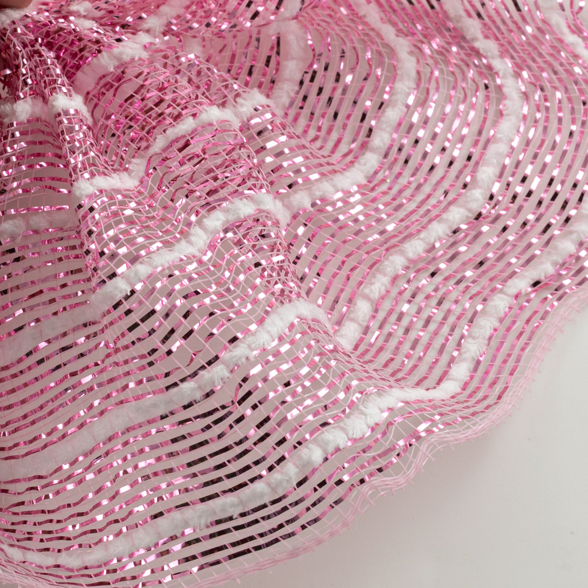 10" Heavy Metallic Snow Mesh: Pink