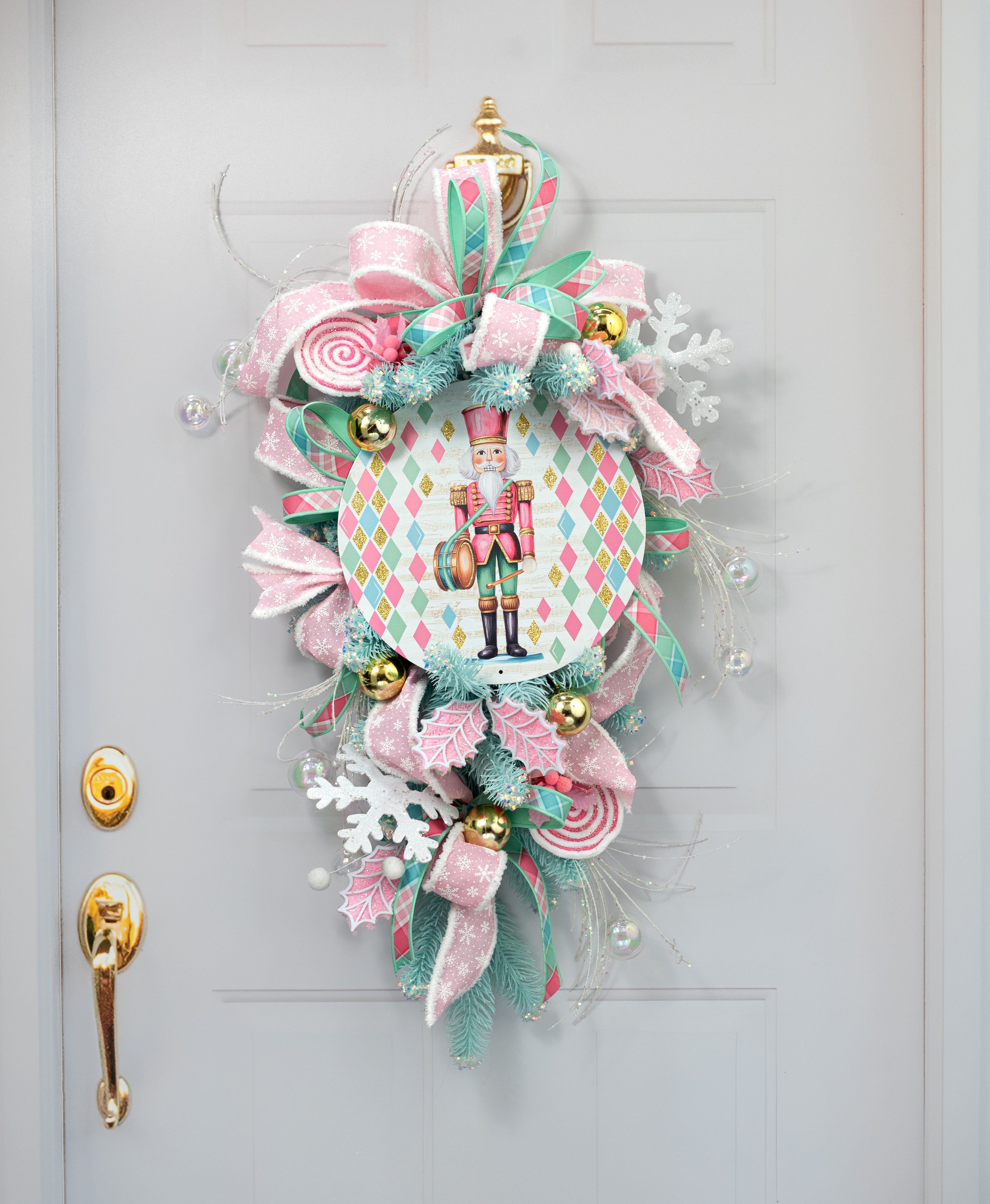 12" Round Metal Sign: Glitter Pastel Nutcracker