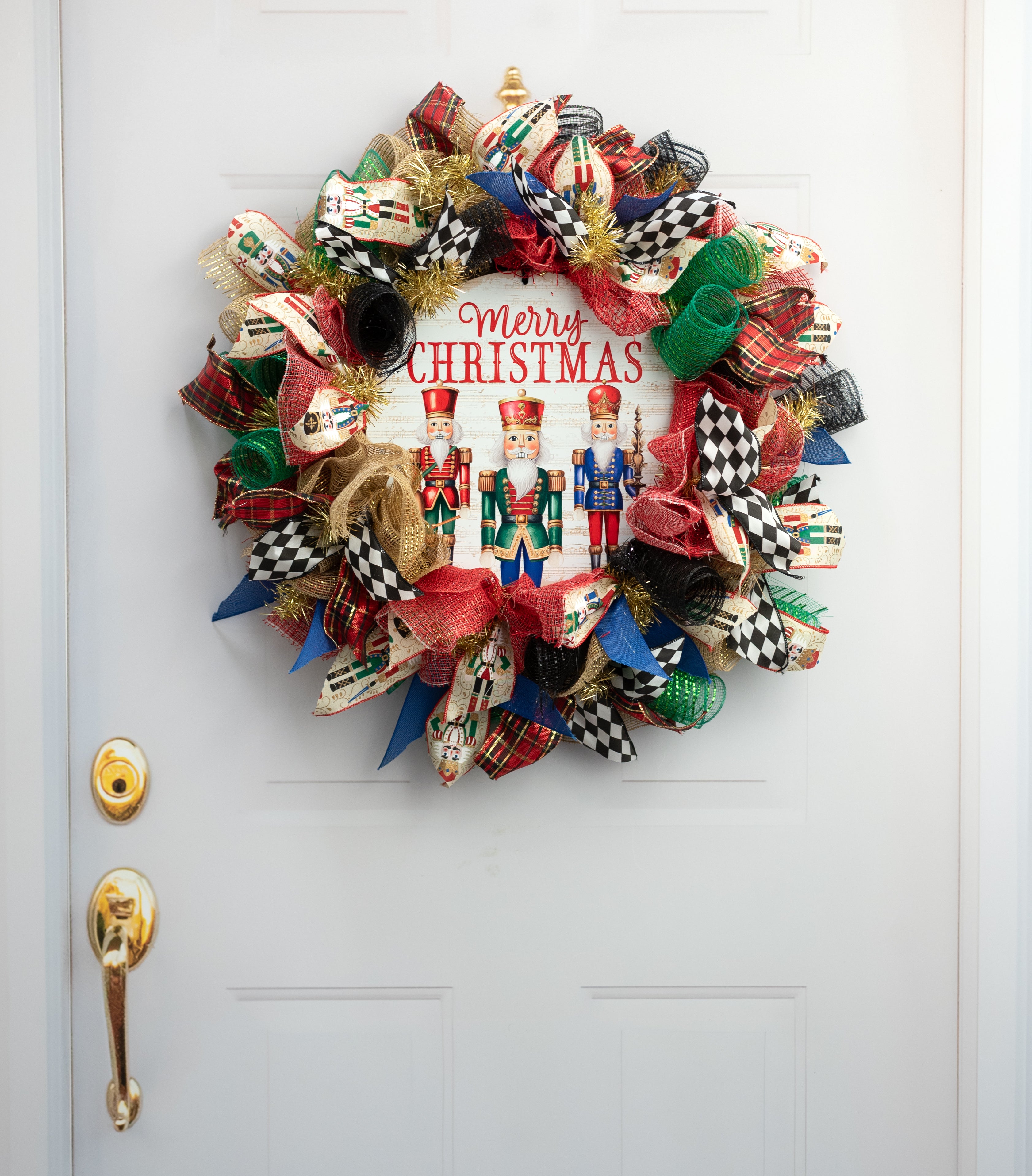 12" Round Metal Sign: Merry Christmas Nutcracker