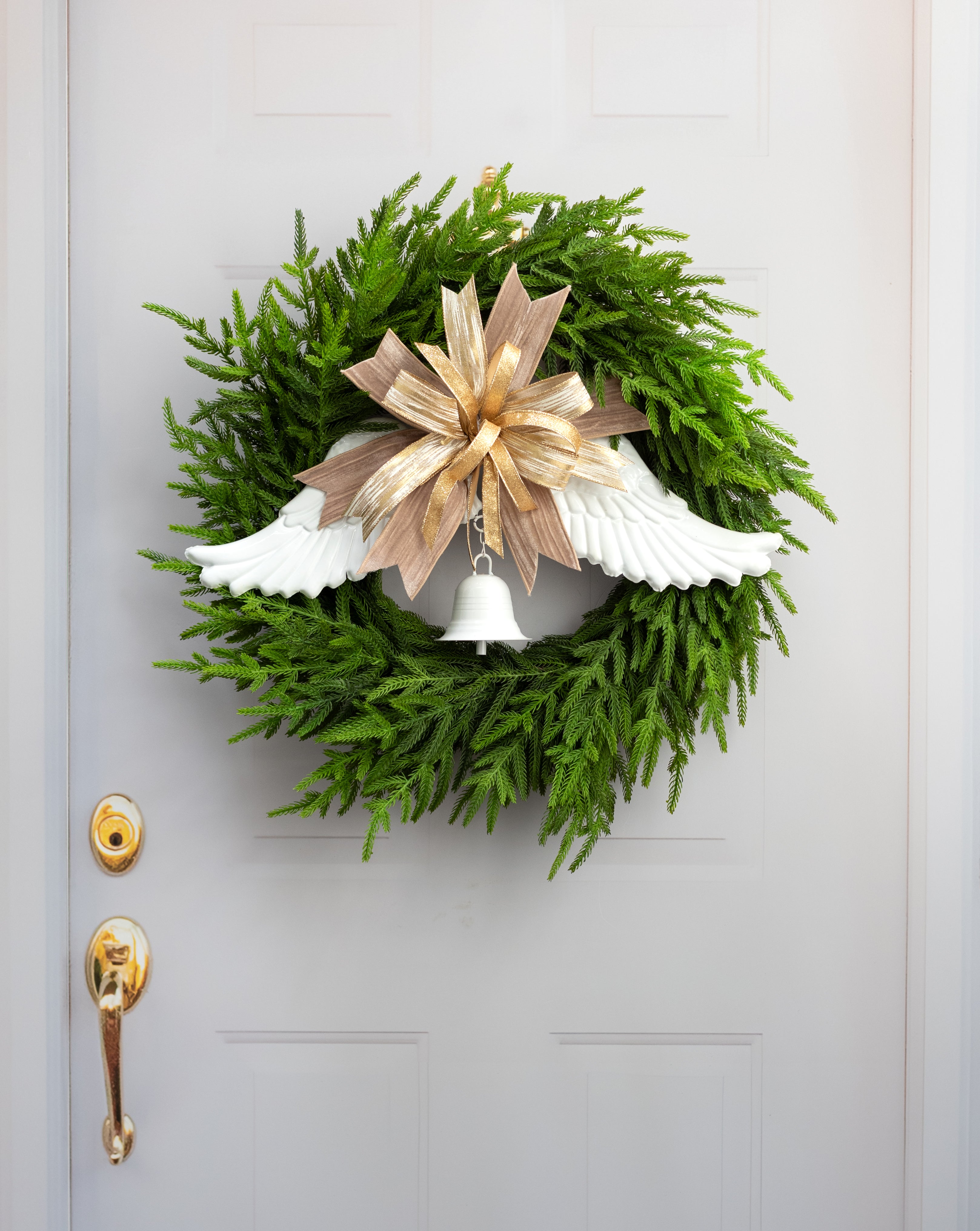 24" Metal Angel Wings with Bell: Shiny White