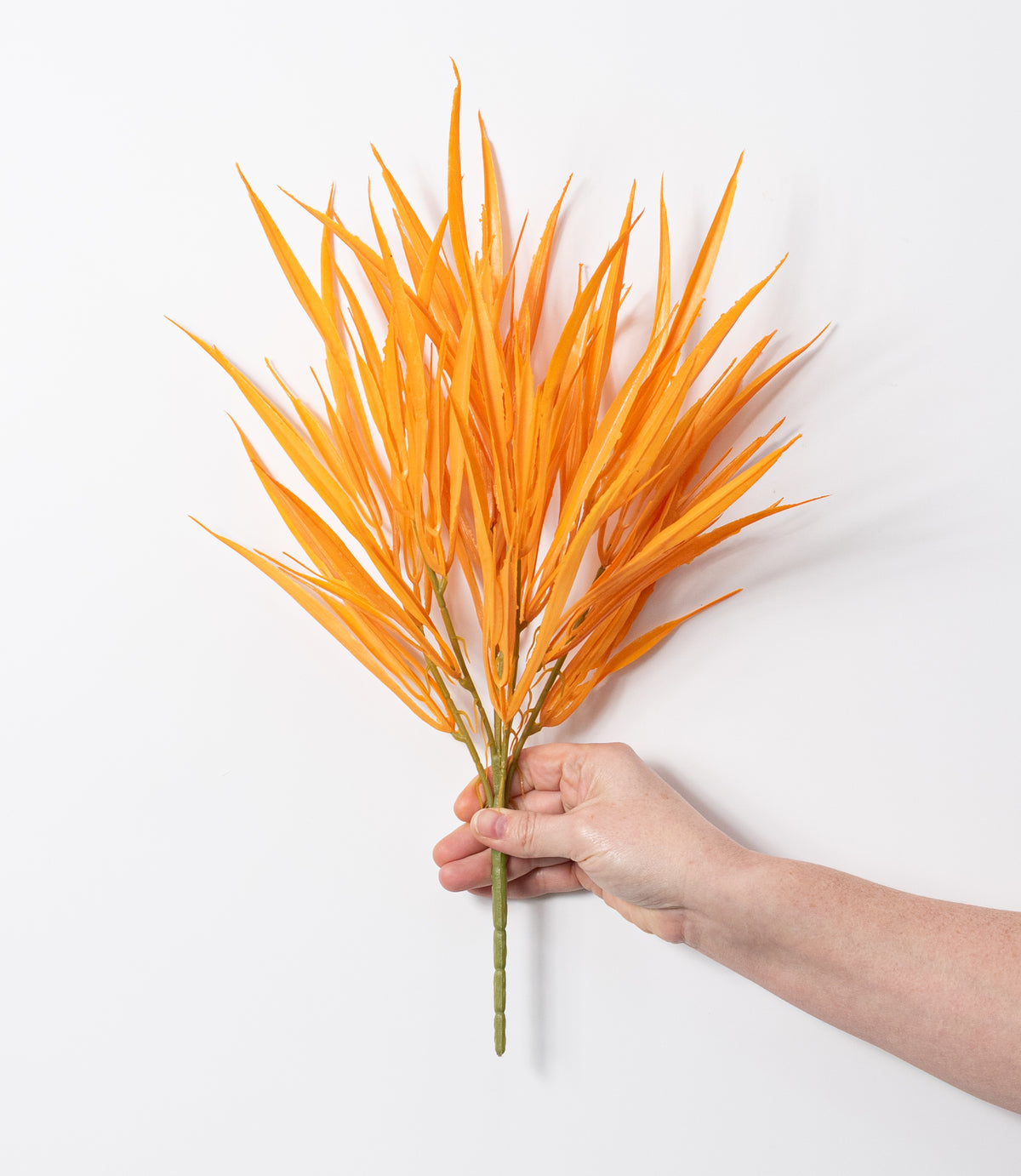 18" Grass Bush: Bright Orange (7 Stem)