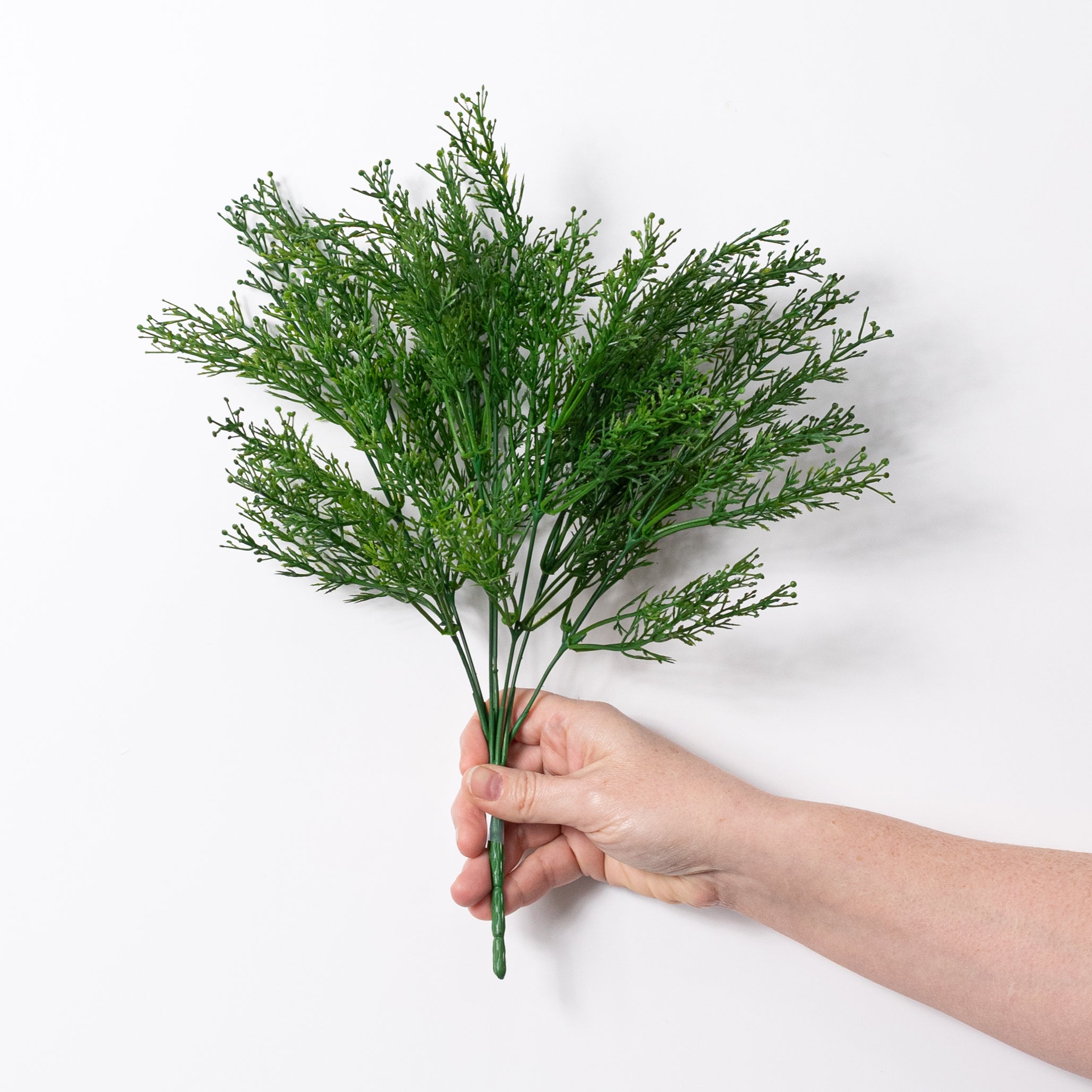 14" Seeded Grass Bush: Green (7 Stem)
