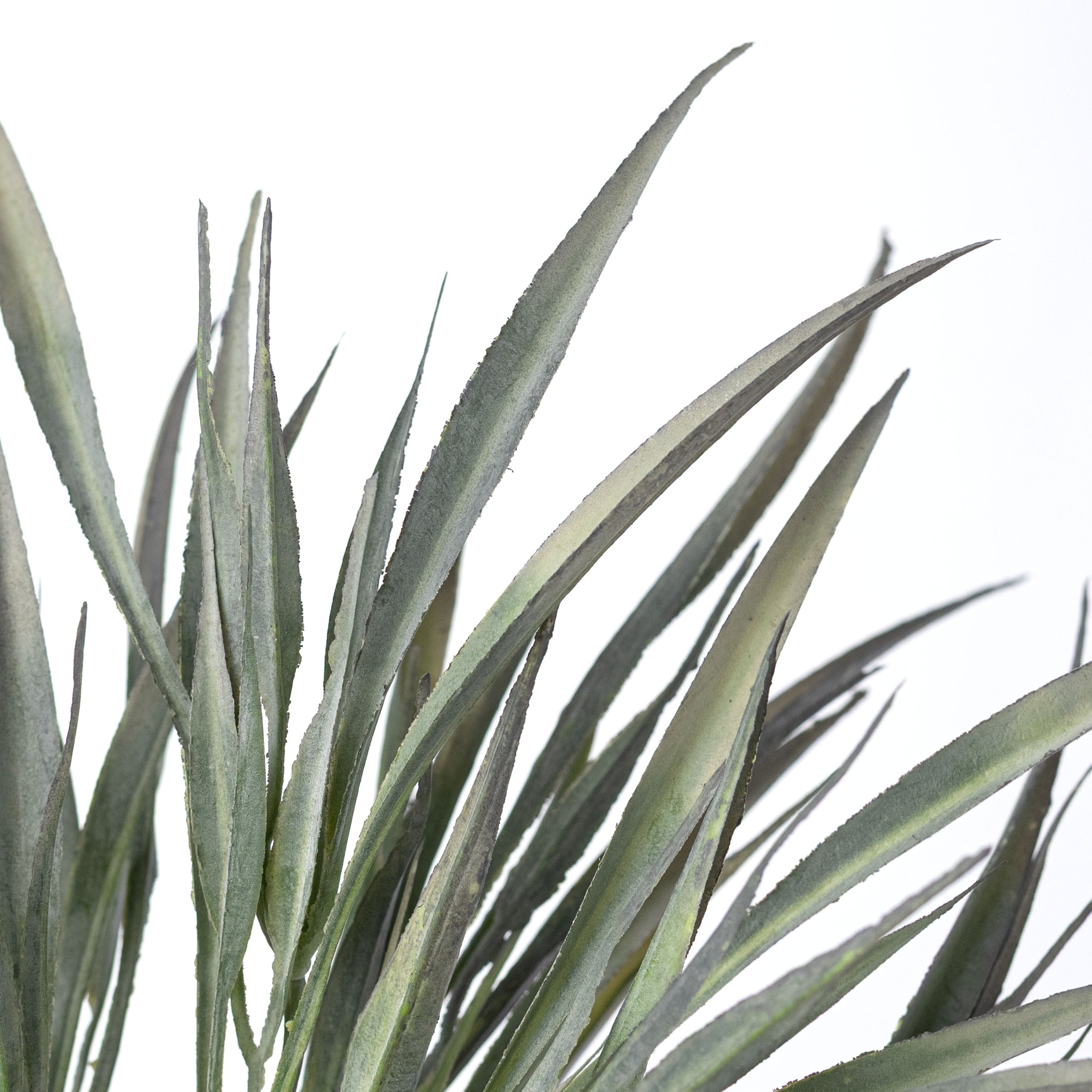 17" Grass Bush: Dusty Green (7 Stem)