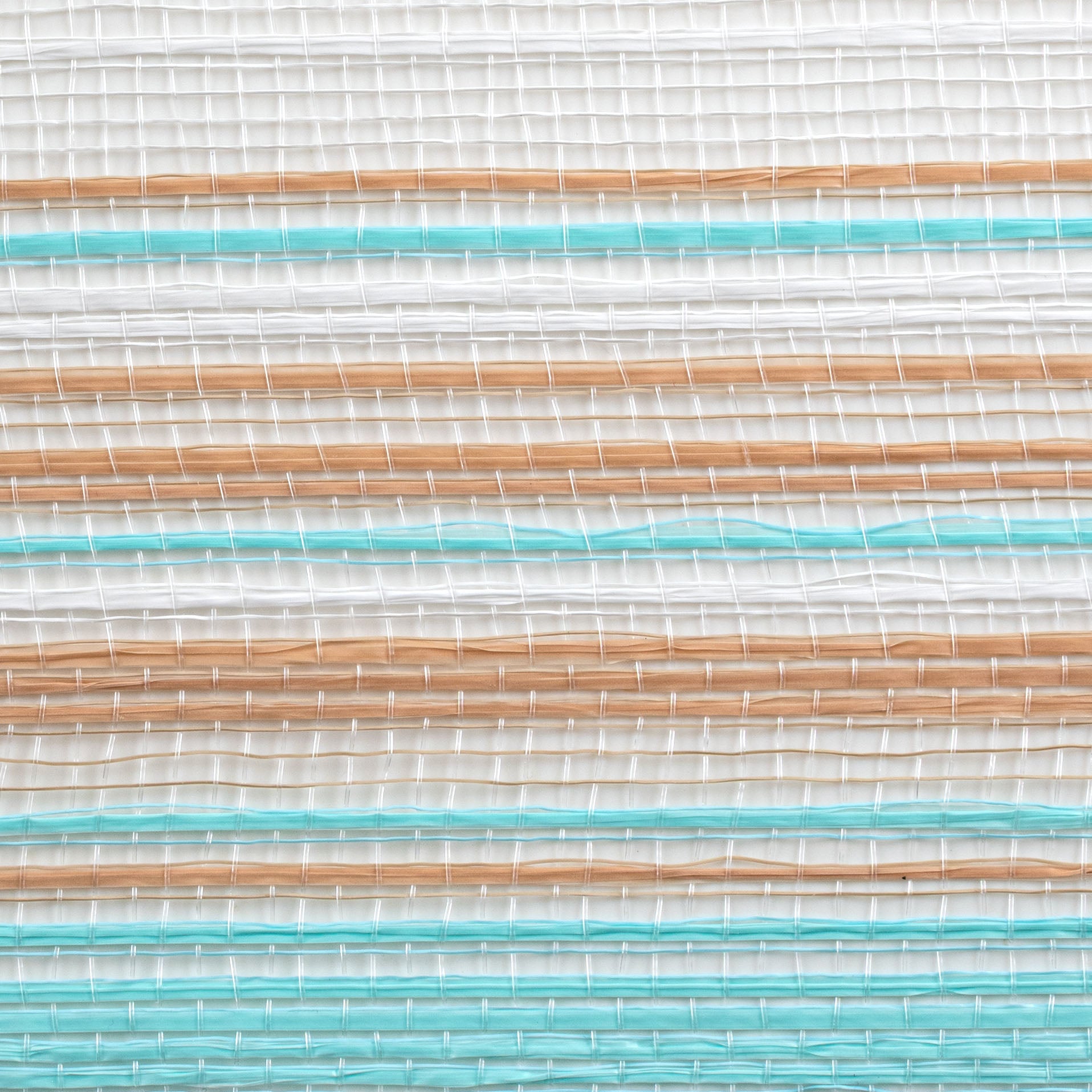 10" Vertical Wide Strip Ombre Mesh: Footprints on the Beach