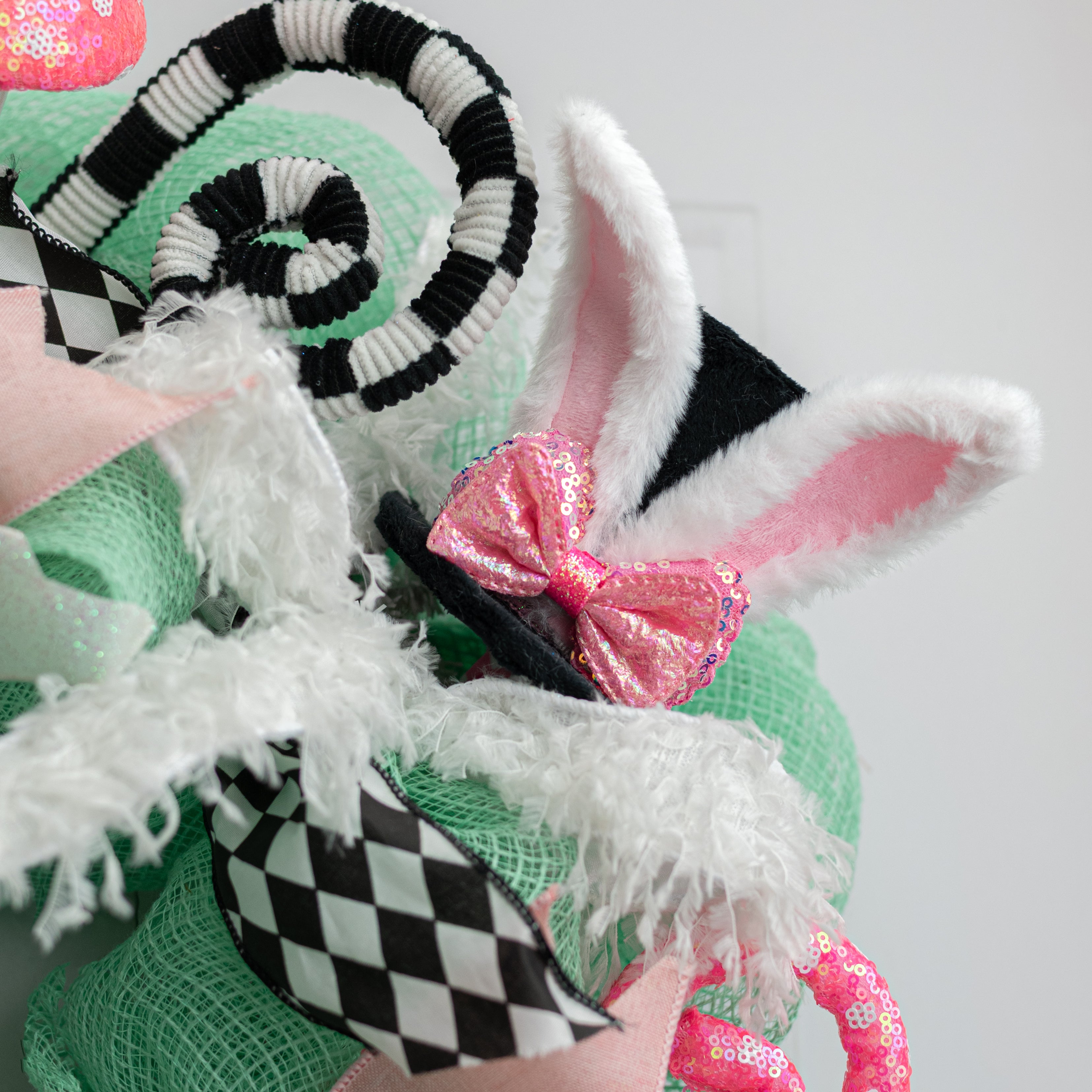 4" x 17" Bunny Ears Top Hat Pick: Pink Bow