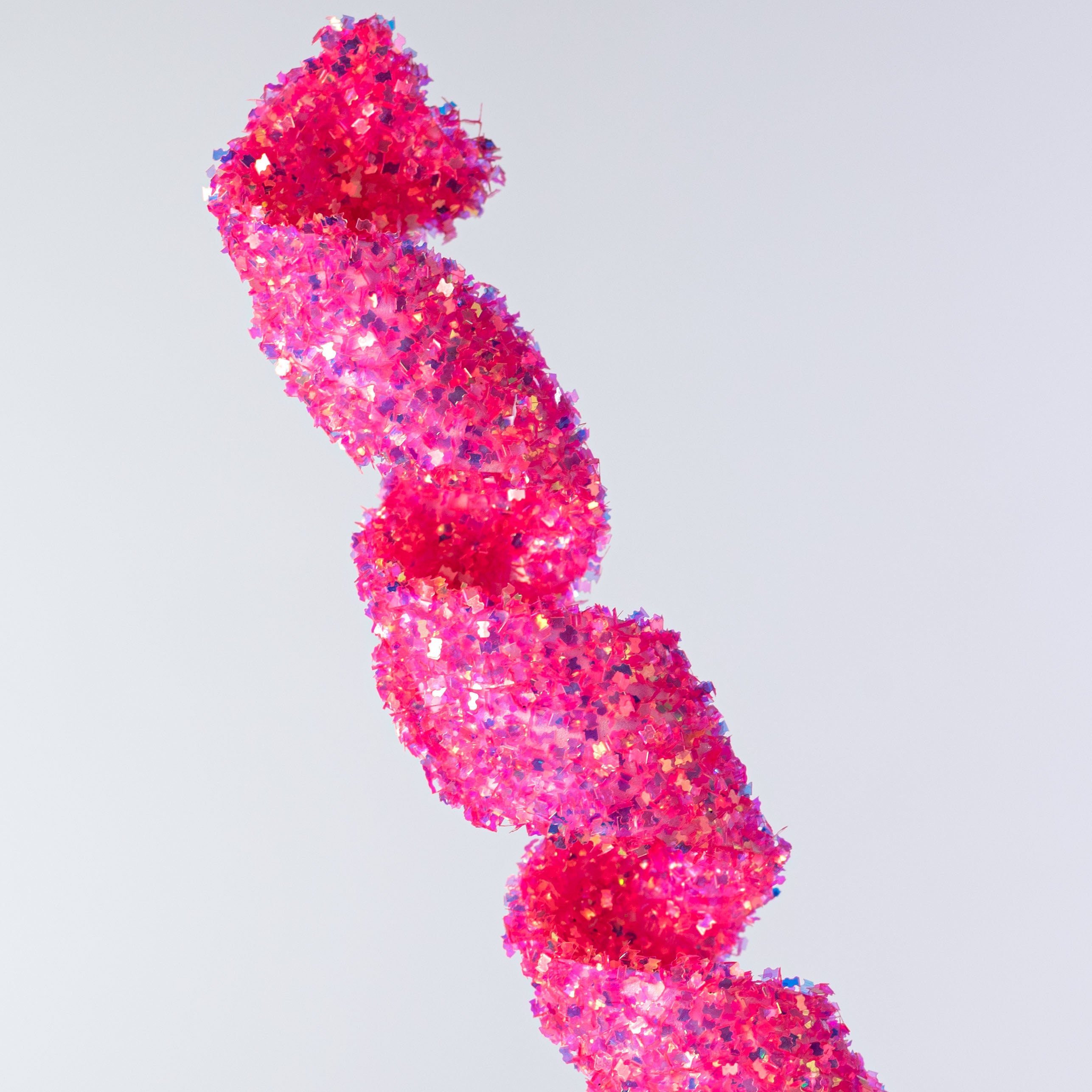 29" Frizzy Curly Spray: Iridescent Hot Pink